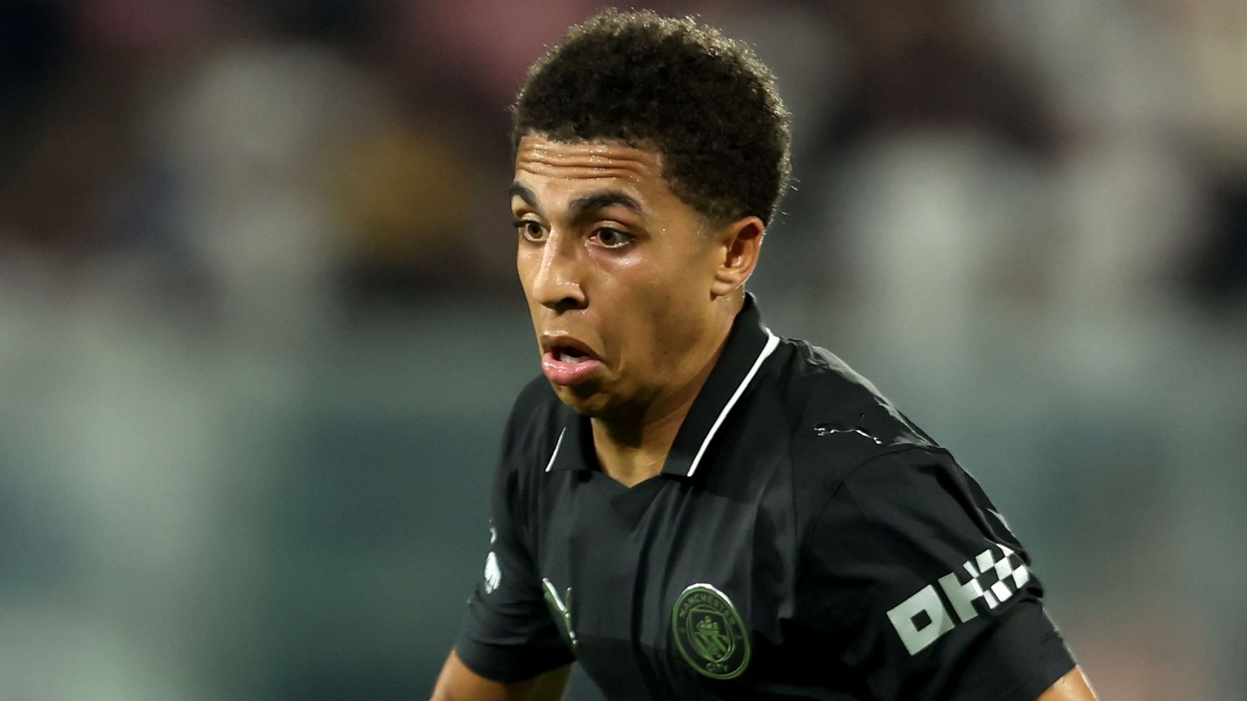 نوتنغهام فورست يستعد لمضاعفة راتبه وضمان دور أساسي للاعب مانشستر سيتي استعدادًا للحملة الأوروبية