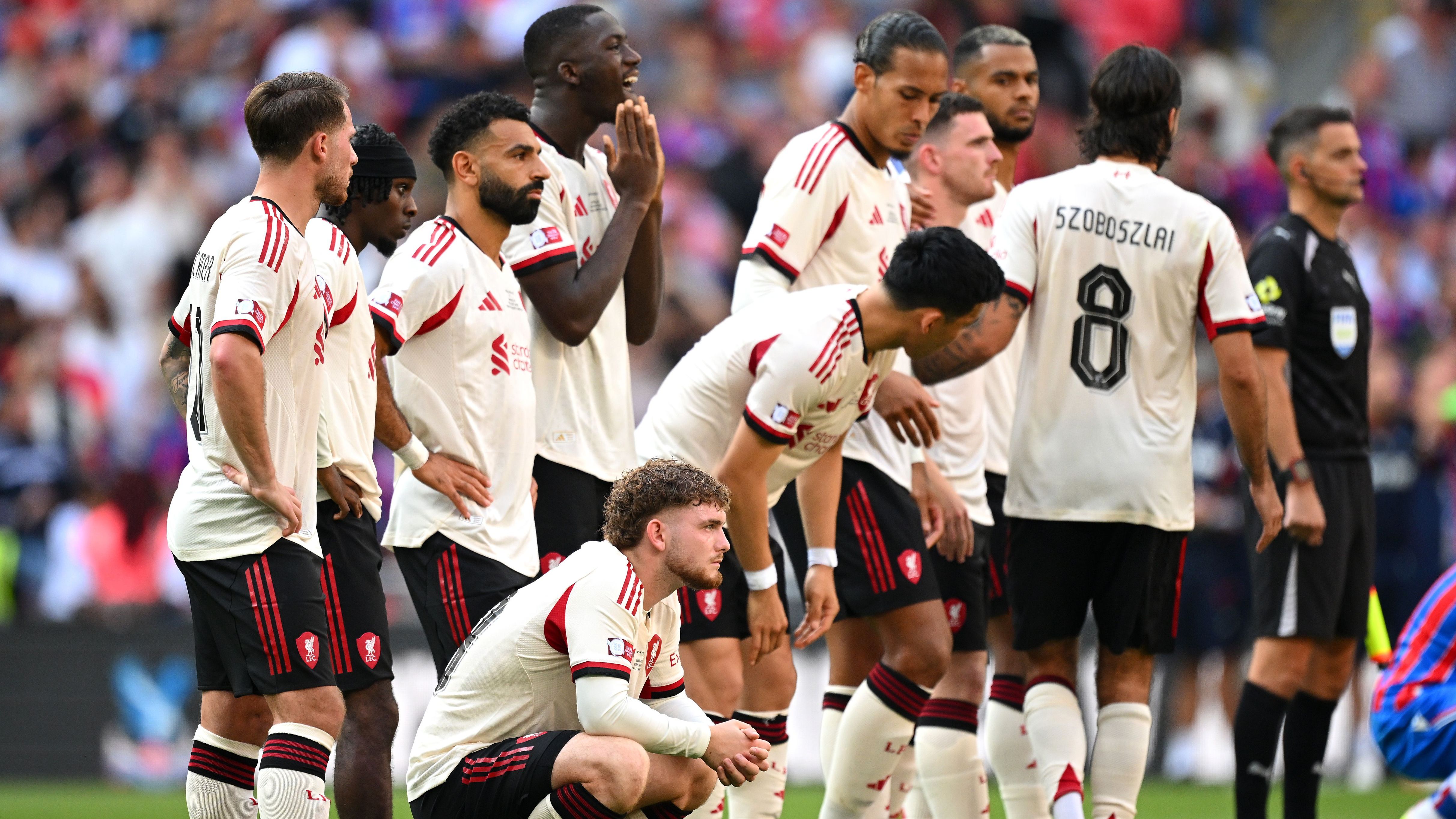 كريستال بالاس يتطلع إلى لاعب ليفربول في صفقة تبادل محتملة مع مارك غويهي