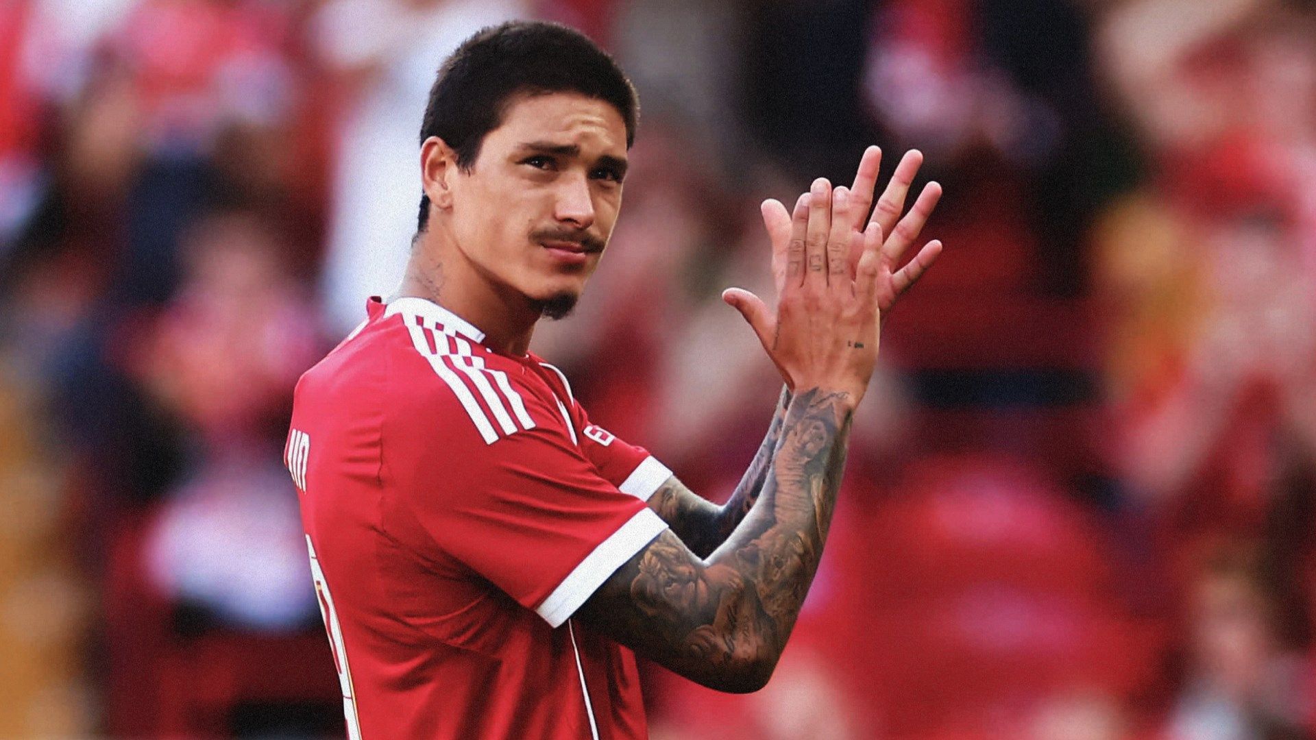 محمد صلاح يوجه رسالة مؤثرة لزميله السابق في ليفربول داروين نونيز بعد انتقاله إلى الهلال مقابل 46 مليون جنيه إسترليني