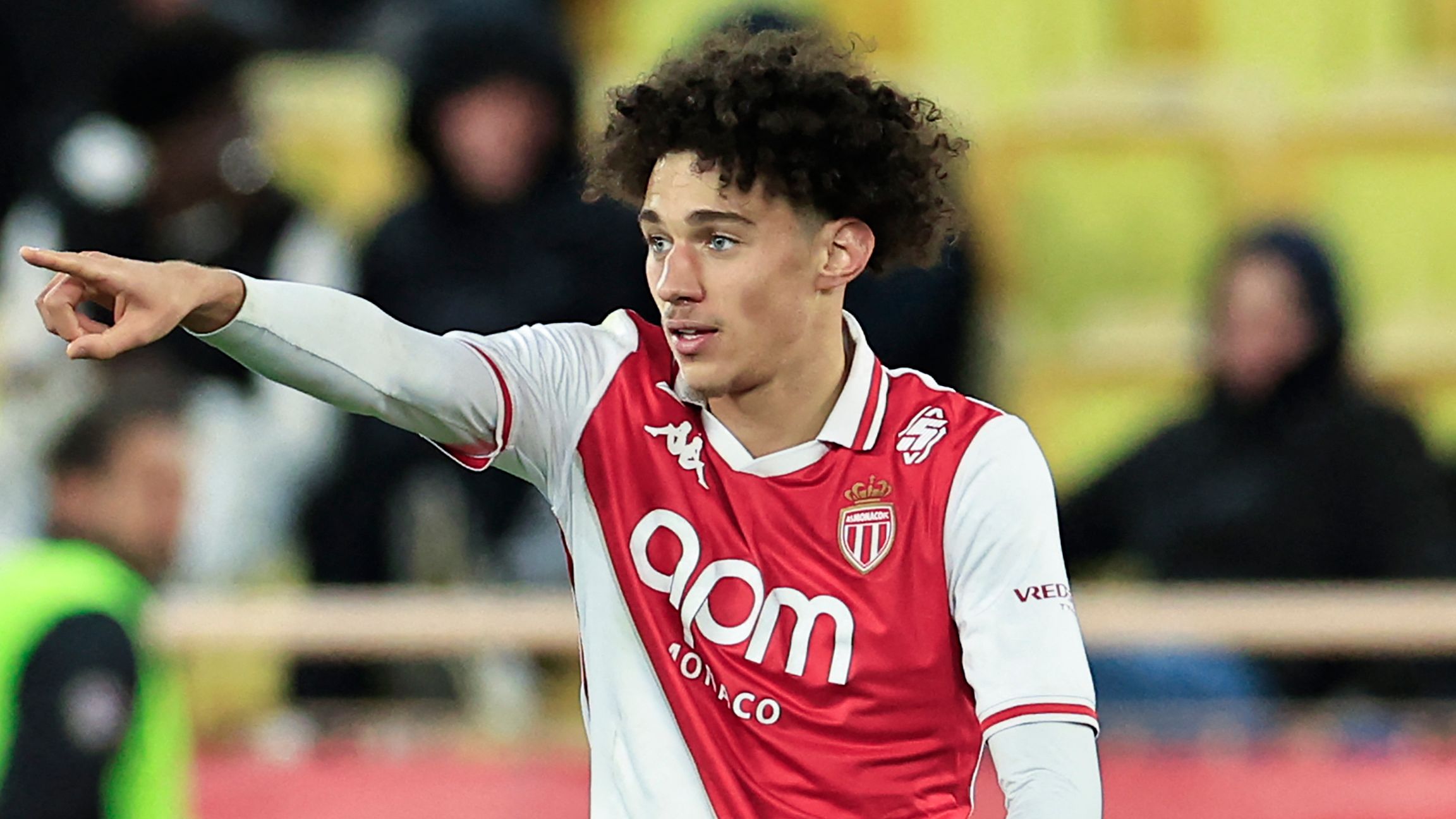 غوارديولا وتين هاج يتنافسان على موهبة موناكو مقابل 70 مليون يورو، وباير ليفركوزن يلاحقهما