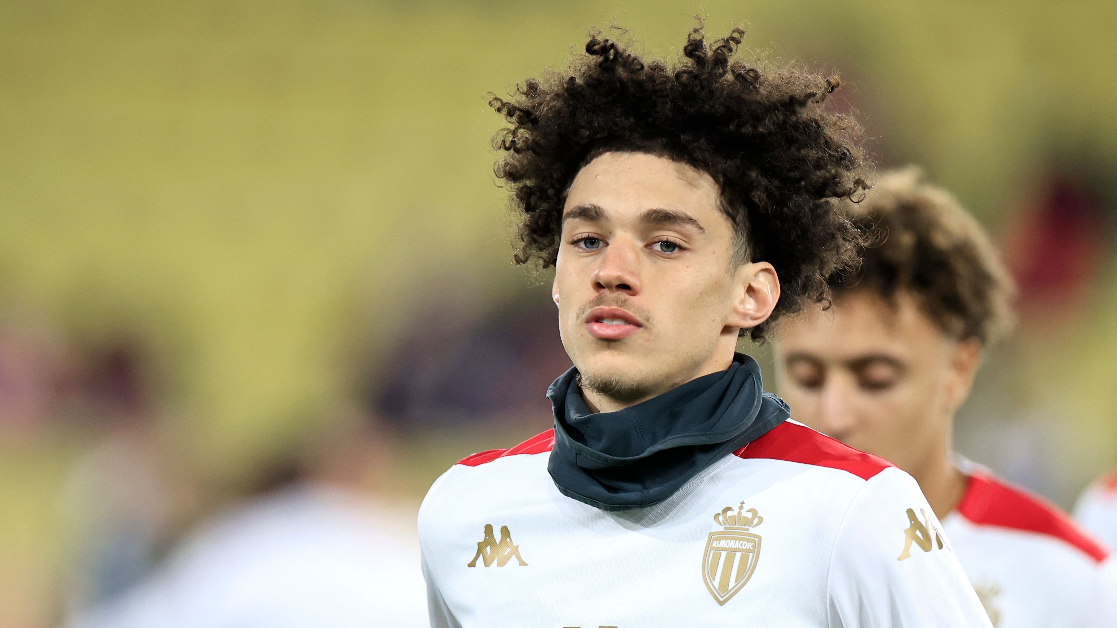 غوارديولا وتين هاج يتنافسان على موهبة موناكو مقابل 70 مليون يورو، وباير ليفركوزن يلاحقهما