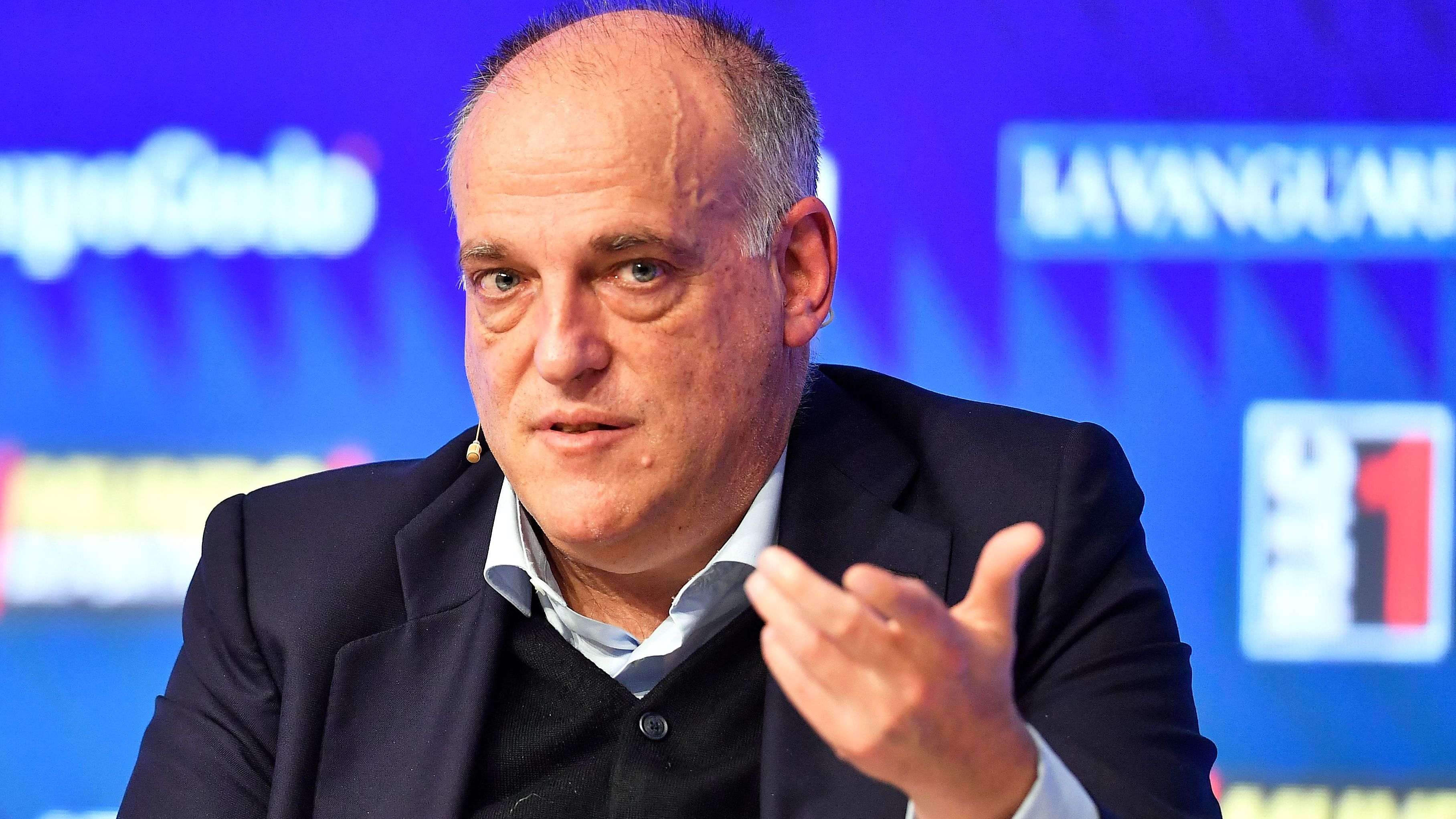 رئيس رابطة الدوري الإسباني يواجه دعوى قضائية بسبب انتهاكات جسيمة ضد برشلونة وازدراءه المتصور للنادي الإسباني العملاق