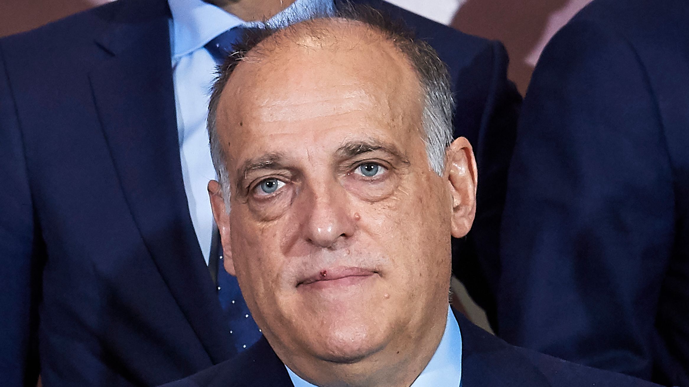 رئيس رابطة الدوري الإسباني يواجه دعوى قضائية بسبب انتهاكات جسيمة ضد برشلونة وازدراءه المتصور للنادي الإسباني العملاق