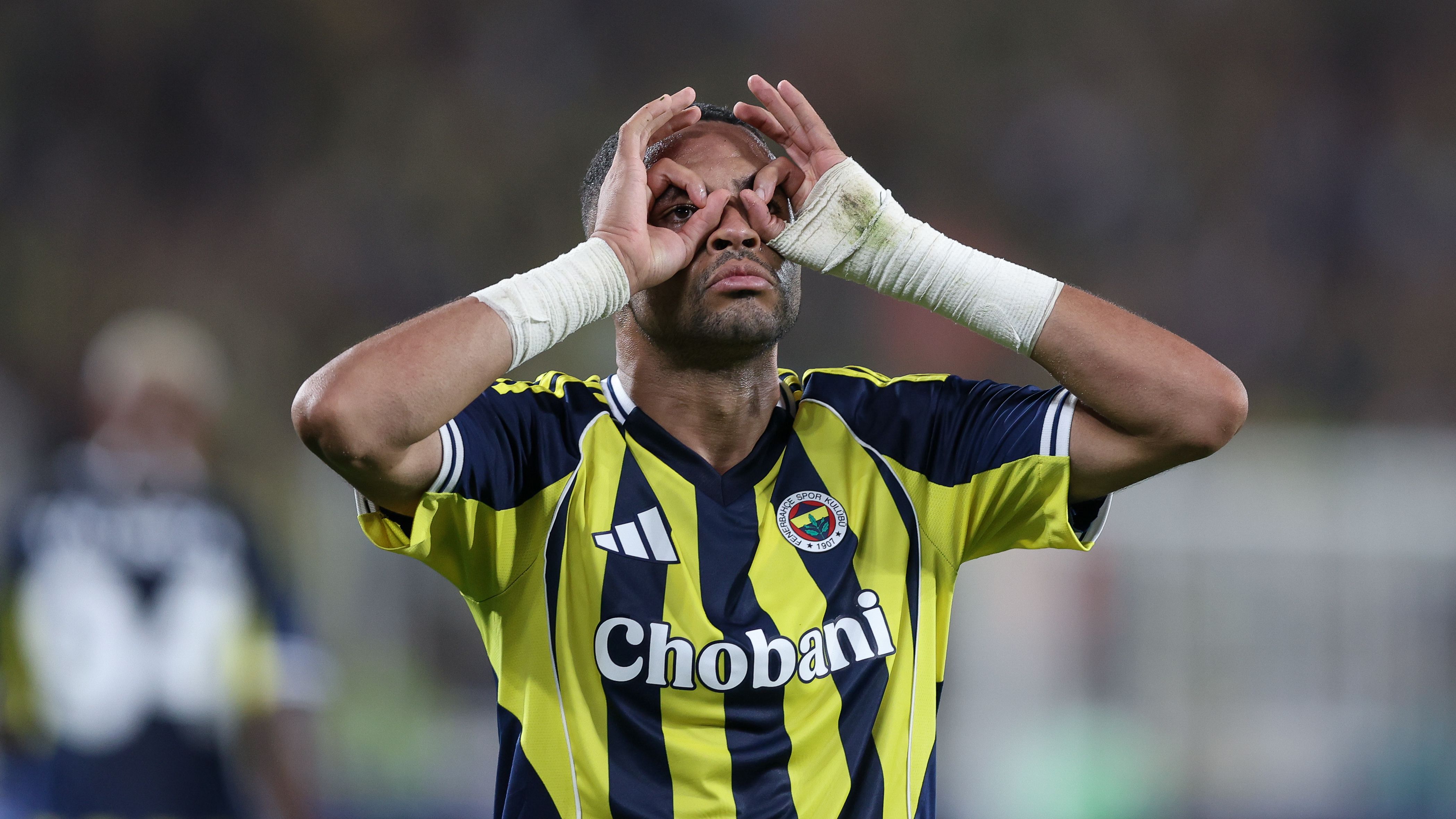 مورينيو يؤكد أن بنفيكا يفضل فينورد على فنربخشة في دوري أبطال أوروبا