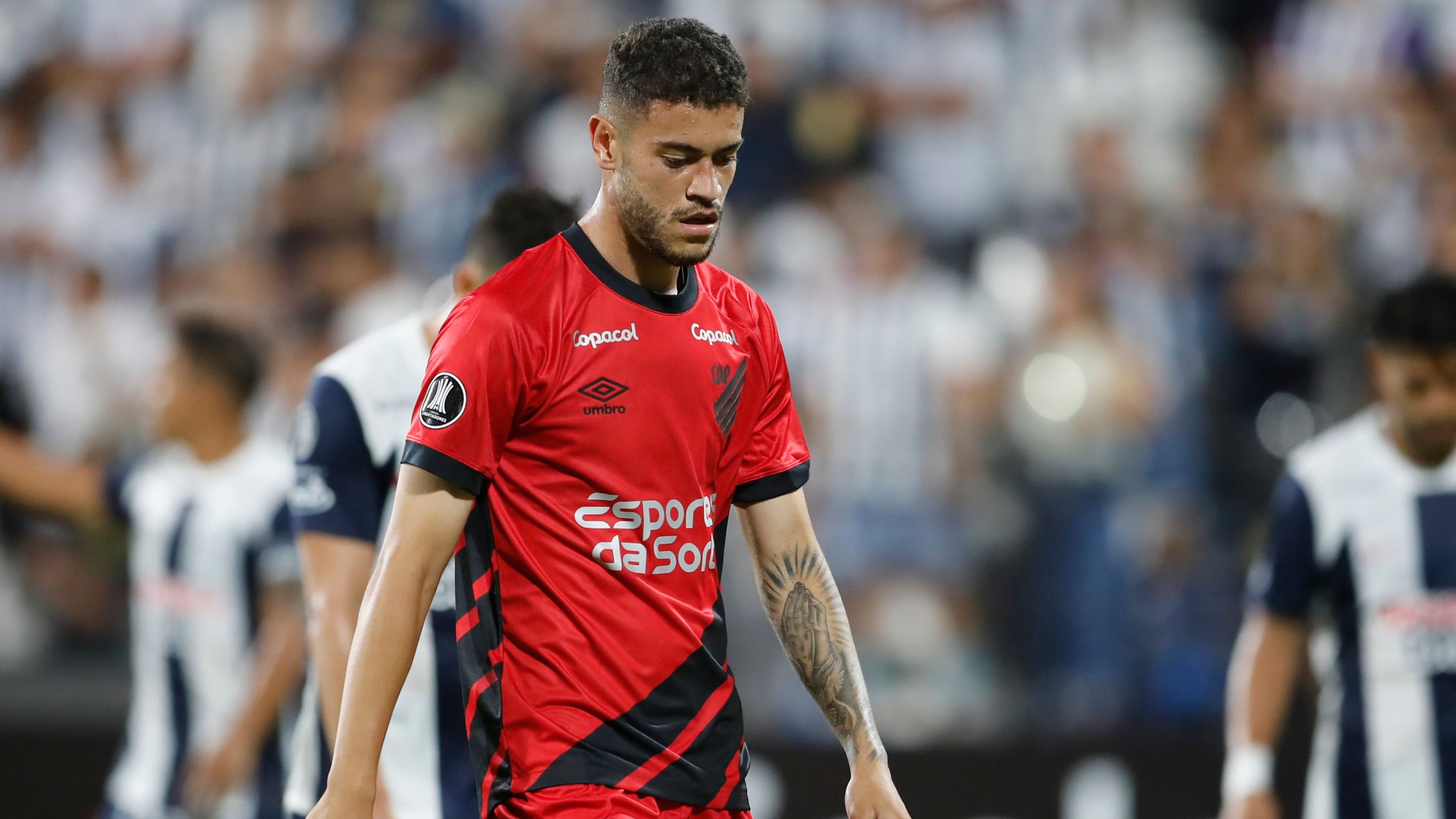 لايبزيغ يوقع مع مهاجم رئيسي: اتفاق بقيمة 25 مليون يورو لضم موهبة جوزتيبي
