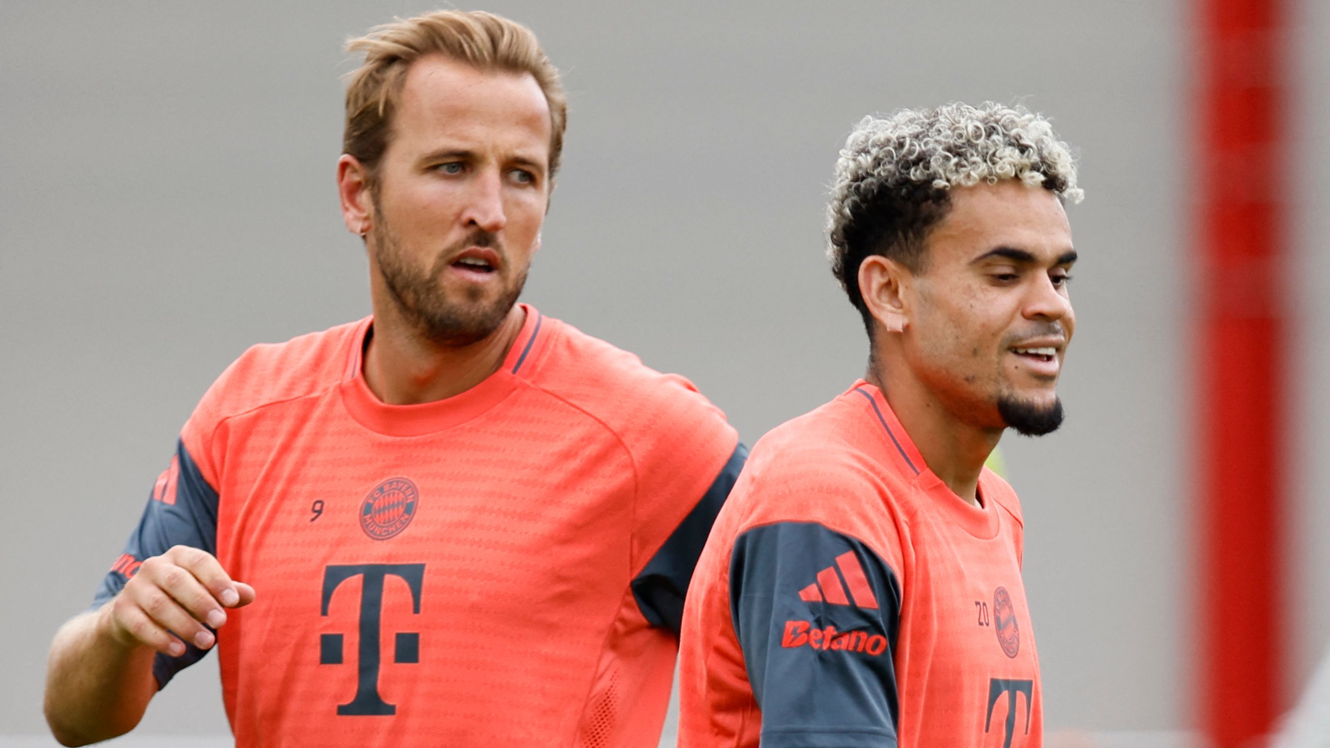 دياز وكين وأوليسي يعززون هجوم بايرن ميونيخ القاتل المحتمل بينما يعرب رئيس النادي عن مخاوفه بشأن نيك وولتمايد