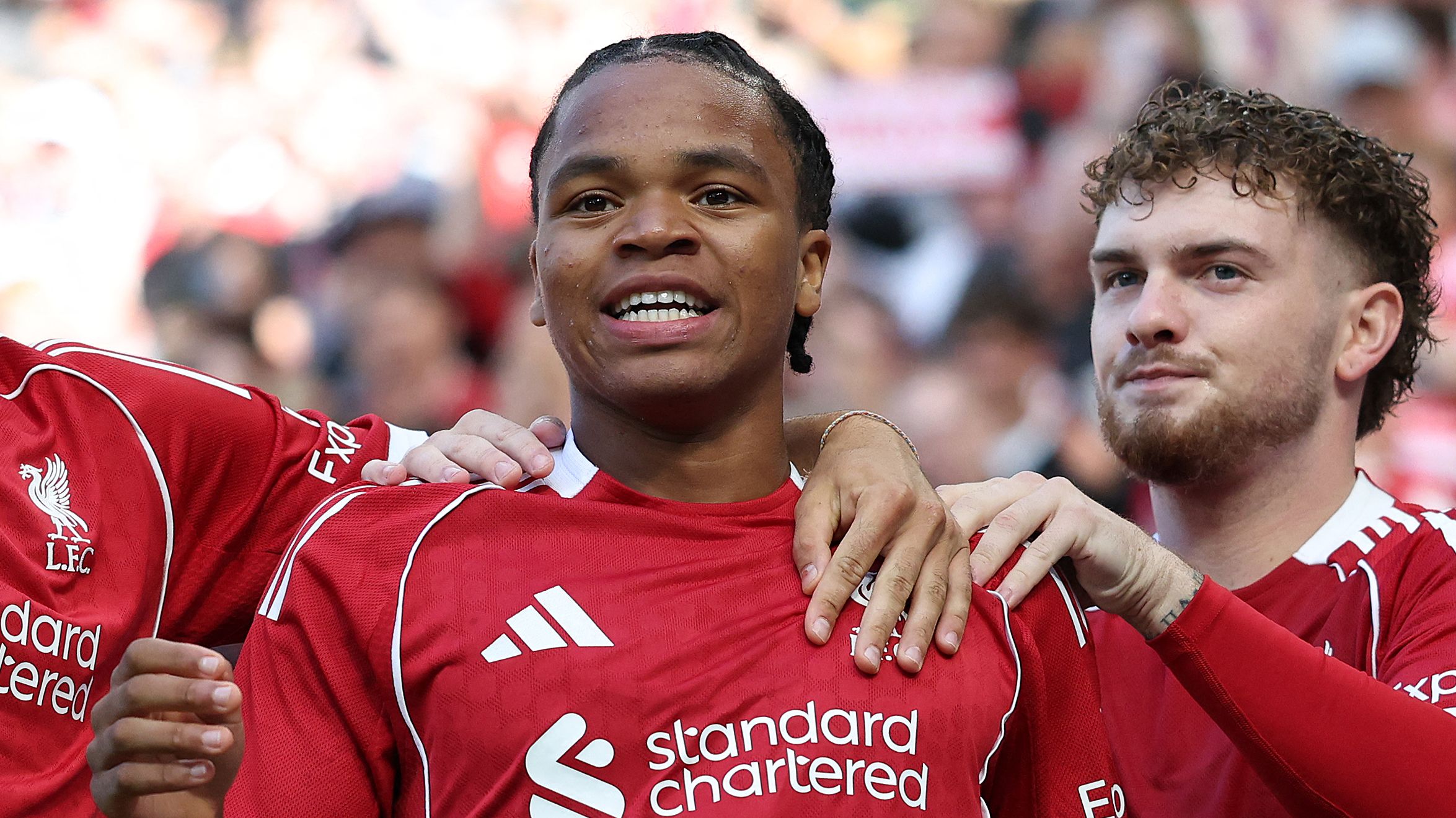 ليفربول 2025-26: الكشف عن تشكيلة الريدز المُحسّنة، الساعية للفوز باللقب، للسيطرة على الدوري الإنجليزي الممتاز