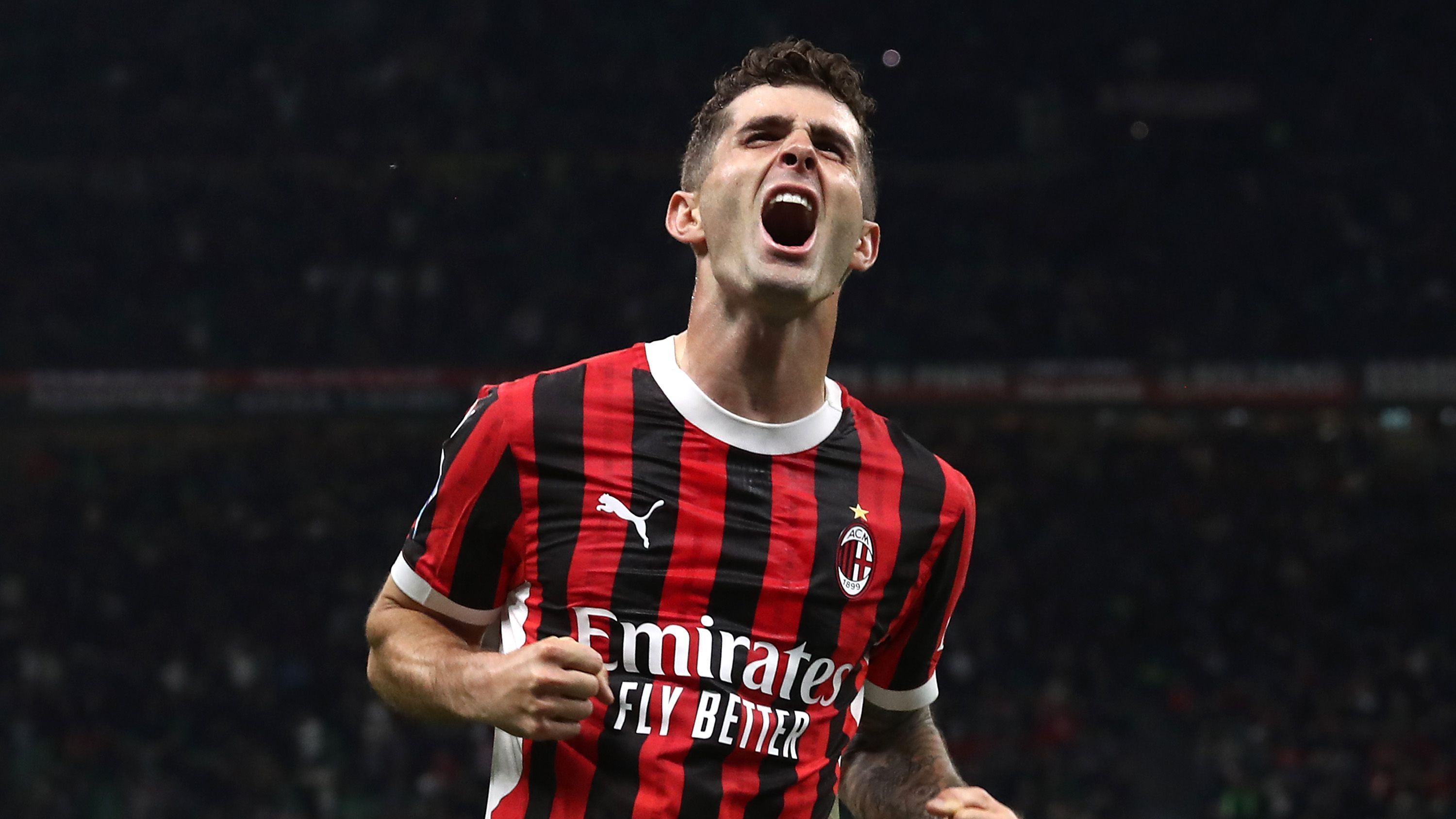 تايلر آدامز يدافع عن كريستيان بوليسيتش وسط الانتقادات، ويتساءل عن تعليقات لاعب المنتخب الأمريكي السابق