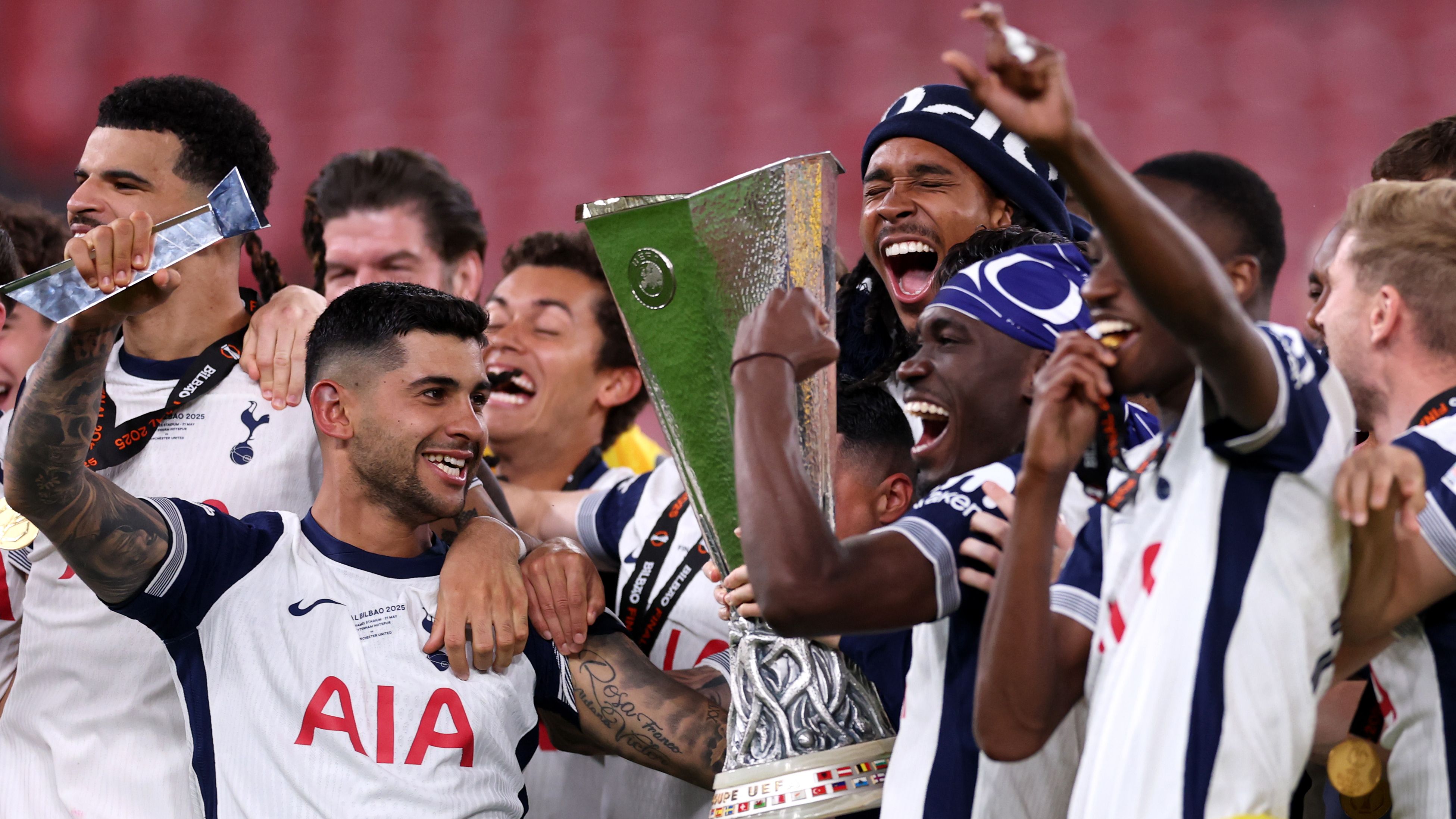 مدرب برينتفورد توماس فرانك يتحدث عن استبعاد بطل الدوري الأوروبي لأسباب تأديبية قبل كأس السوبر الأوروبي