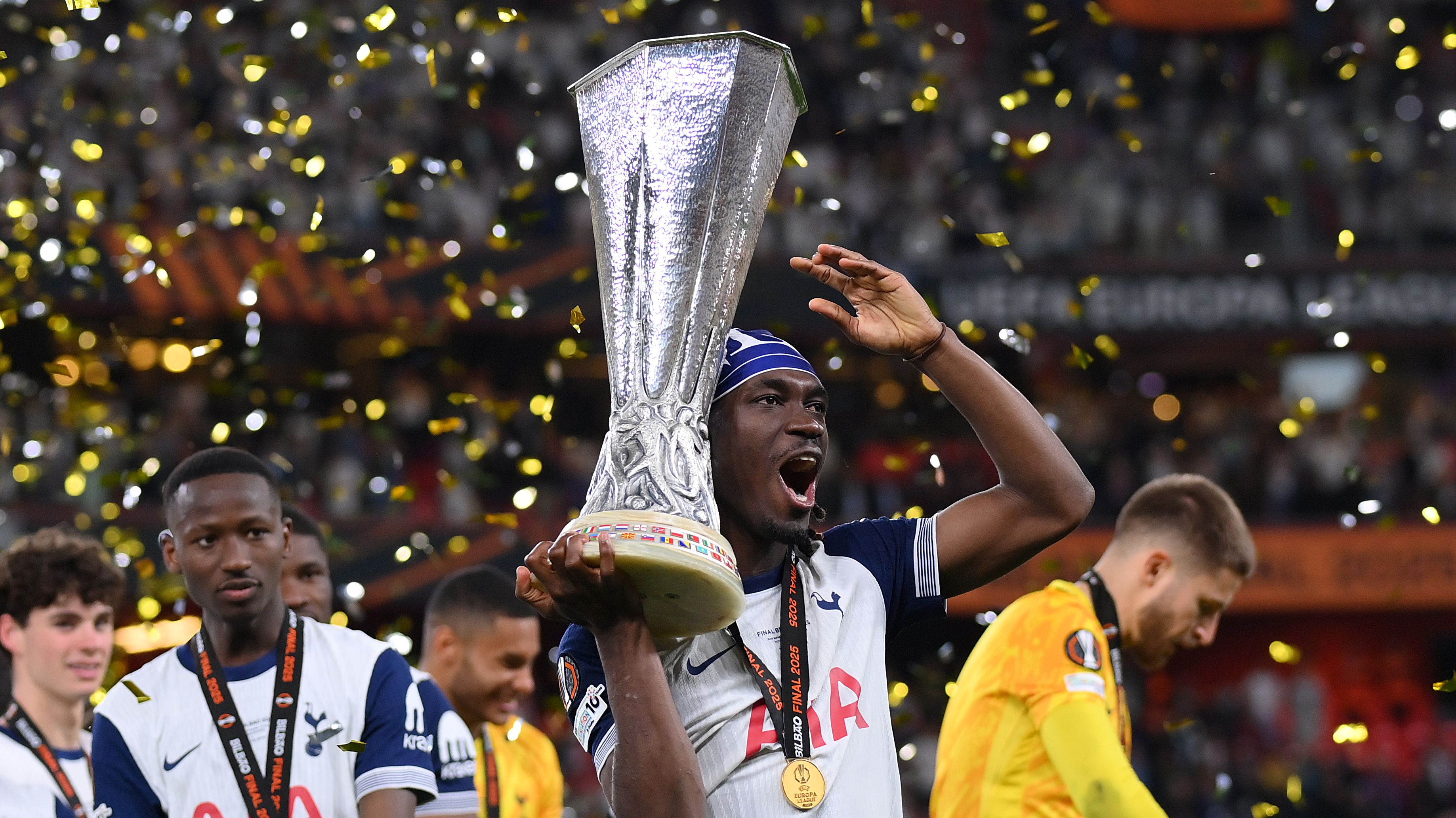 مدرب برينتفورد توماس فرانك يتحدث عن استبعاد بطل الدوري الأوروبي لأسباب تأديبية قبل كأس السوبر الأوروبي