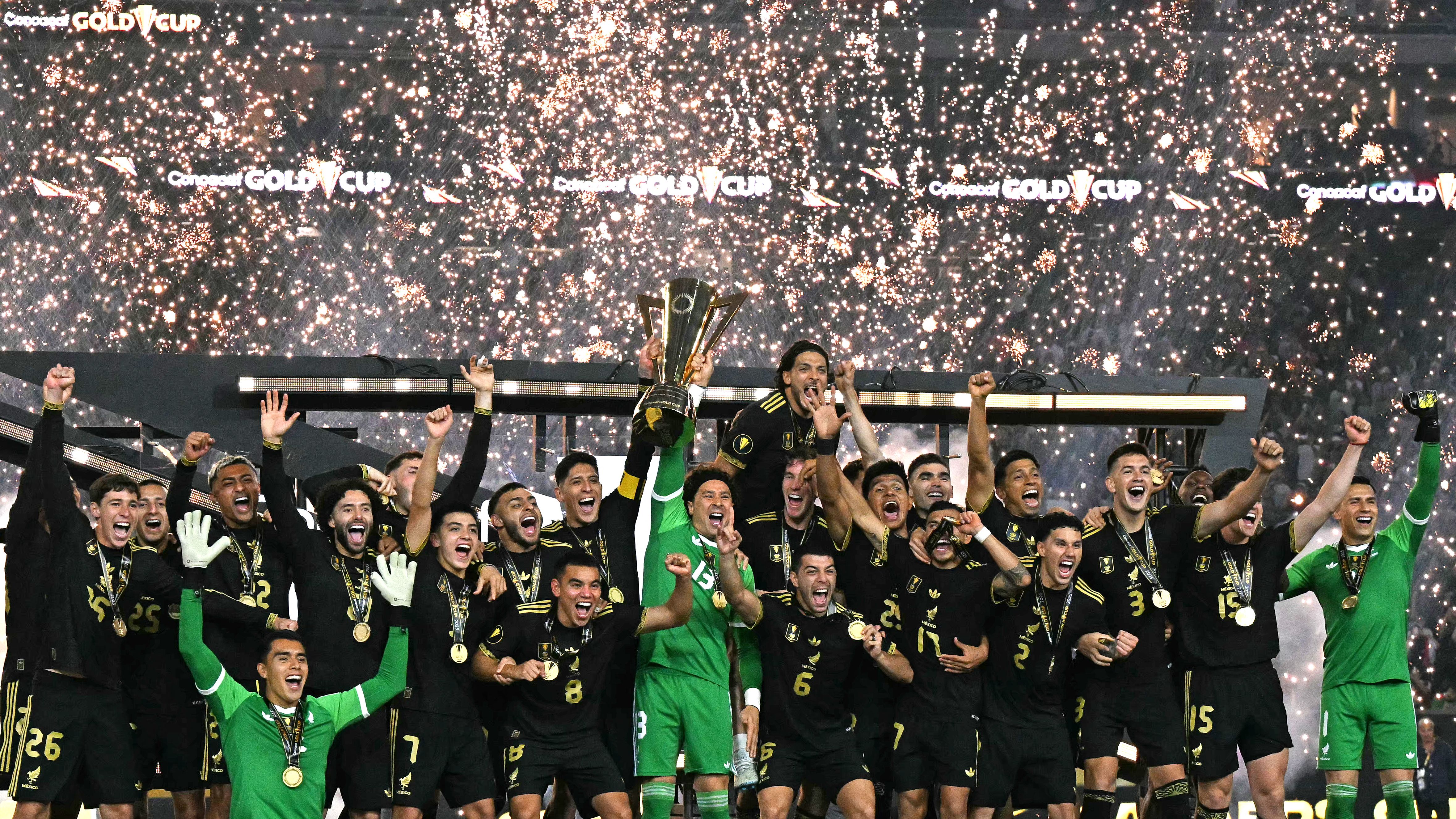 الاتحاد المكسيكي ينفي التقارير عن مباراة ودية ضد الأرجنتين، ويؤكد إقامة مباراة الإكوادور في جوادالاخارا