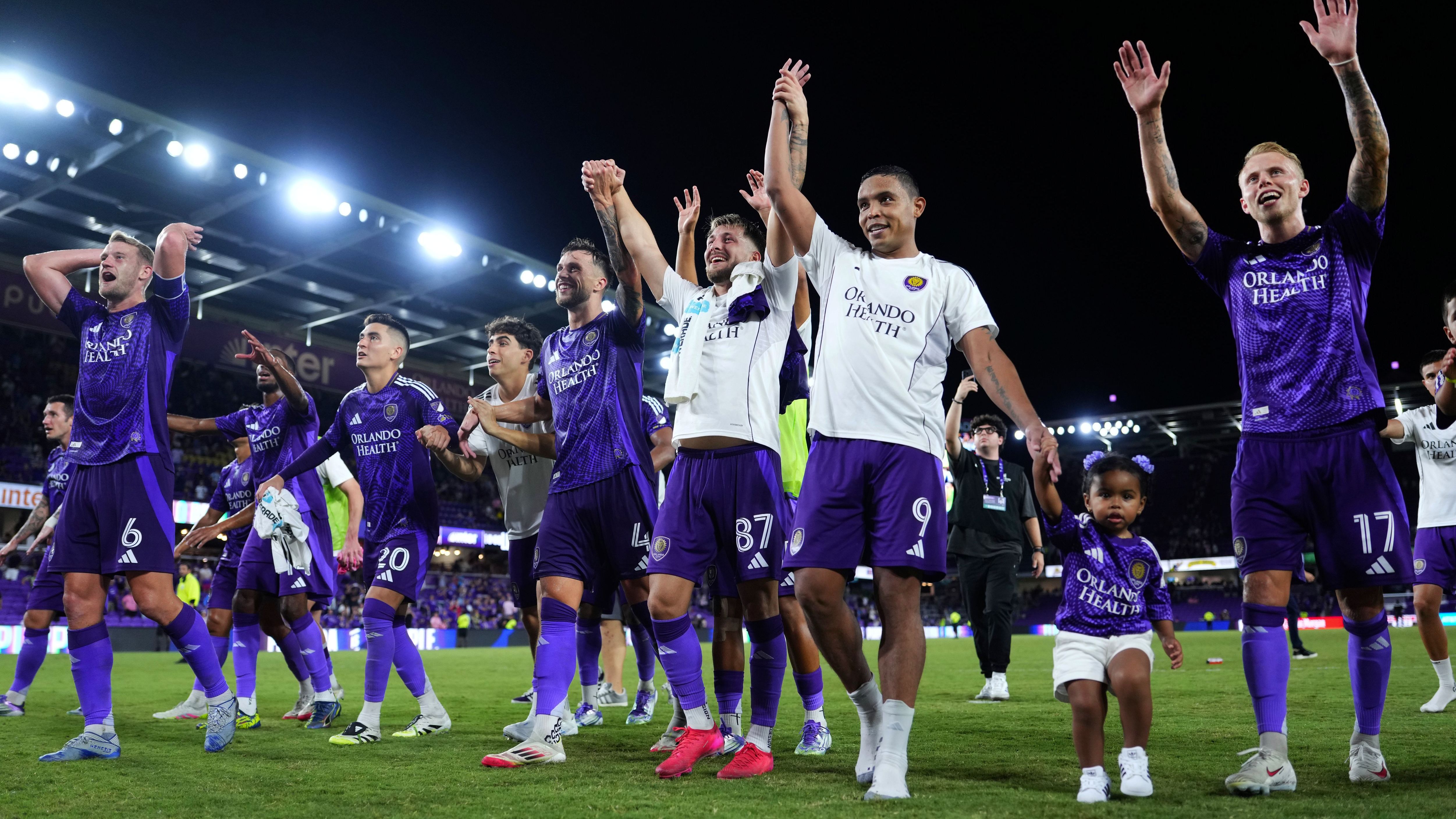 تصنيفات الدوري الأمريكي لكرة القدم: إنتر ميامي يتخلى عن ميسي؛ ويلفريد زاها يُشعل حماس تشارلوت إف سي
