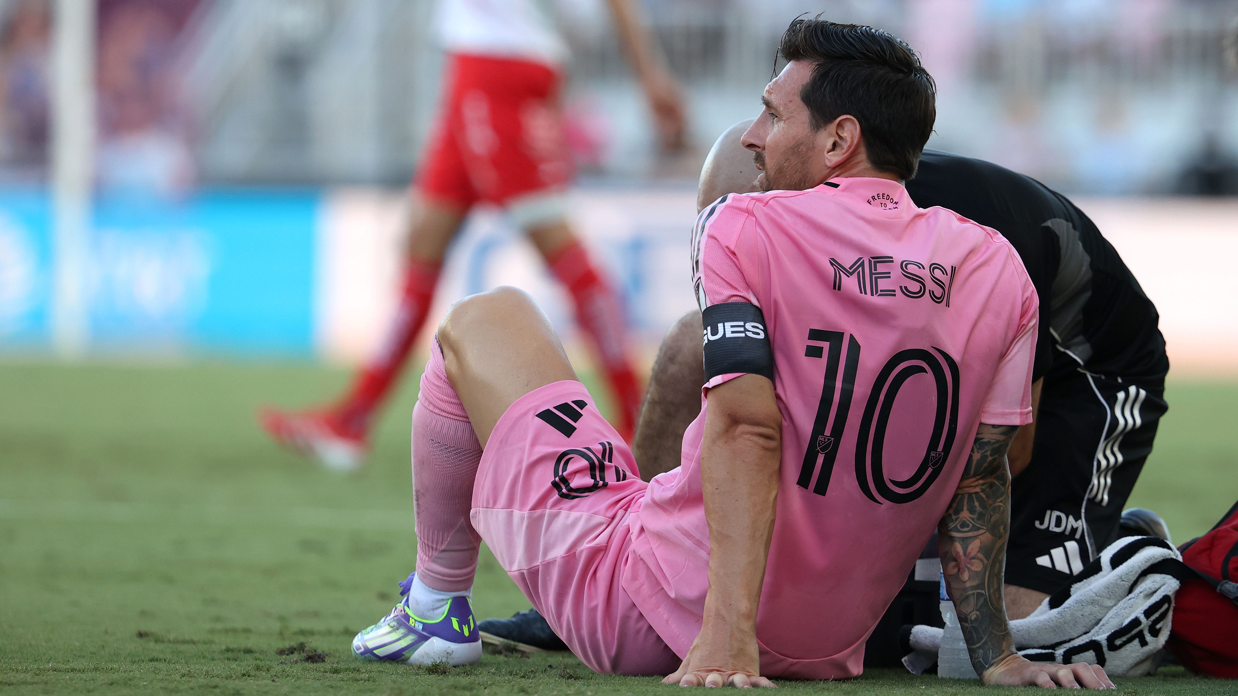 ليونيل ميسي يتلقى تحذيرًا في الوقت المناسب من مواطنه الأرجنتيني وسط موسم مثمر في الدوري الأمريكي لكرة القدم مع إنتر ميامي