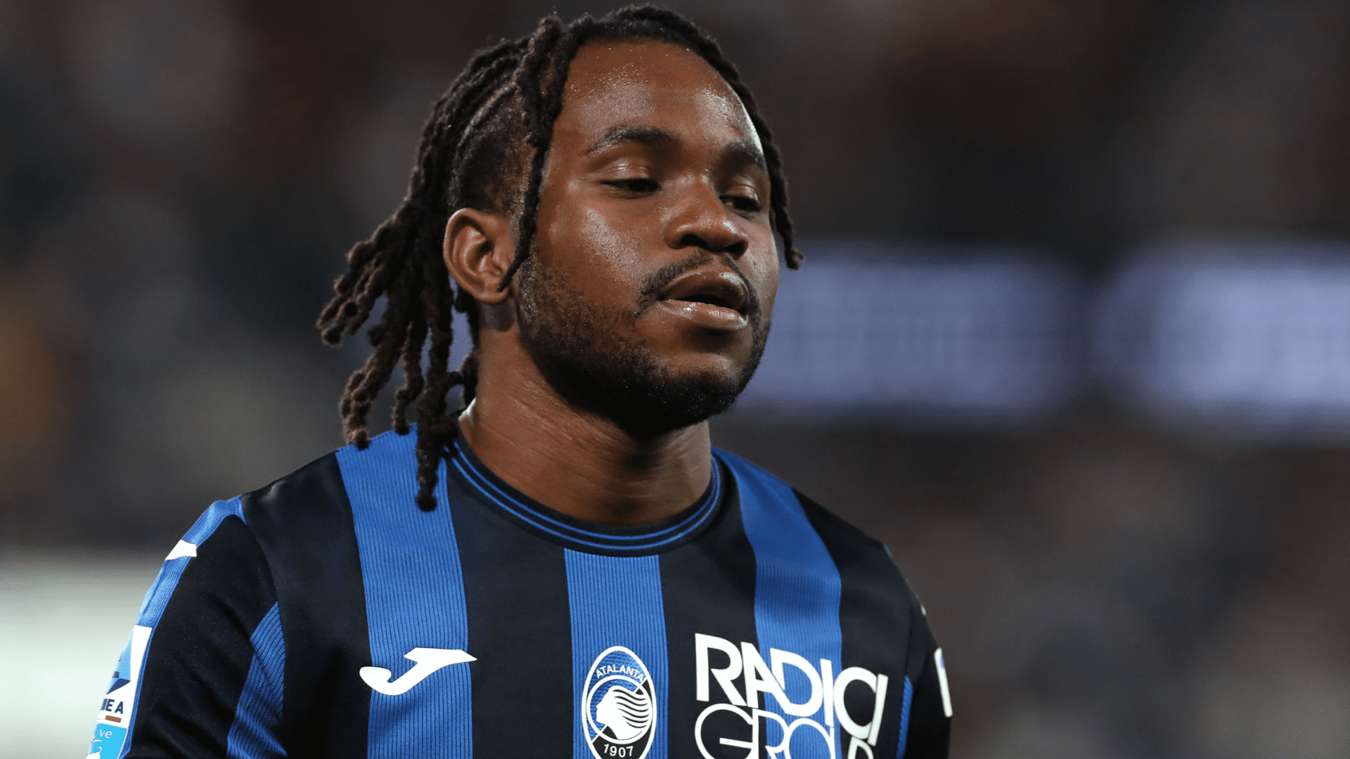 لاعب خط وسط أتالانتا أديمولا لوكمان يواجه حالة من عدم اليقين وسط اهتمام من أرسنال وإنتر ميلان