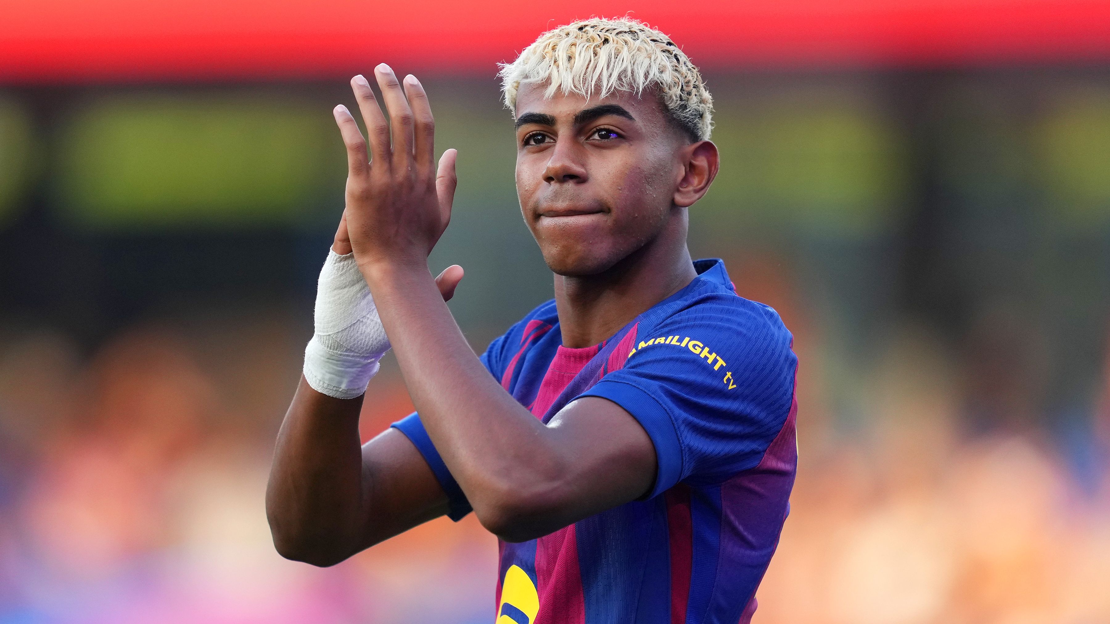 لاعب برشلونة الموهوب لامين يامال يتجه نحو النجومية، ويعلن عن منافسه المخضرم