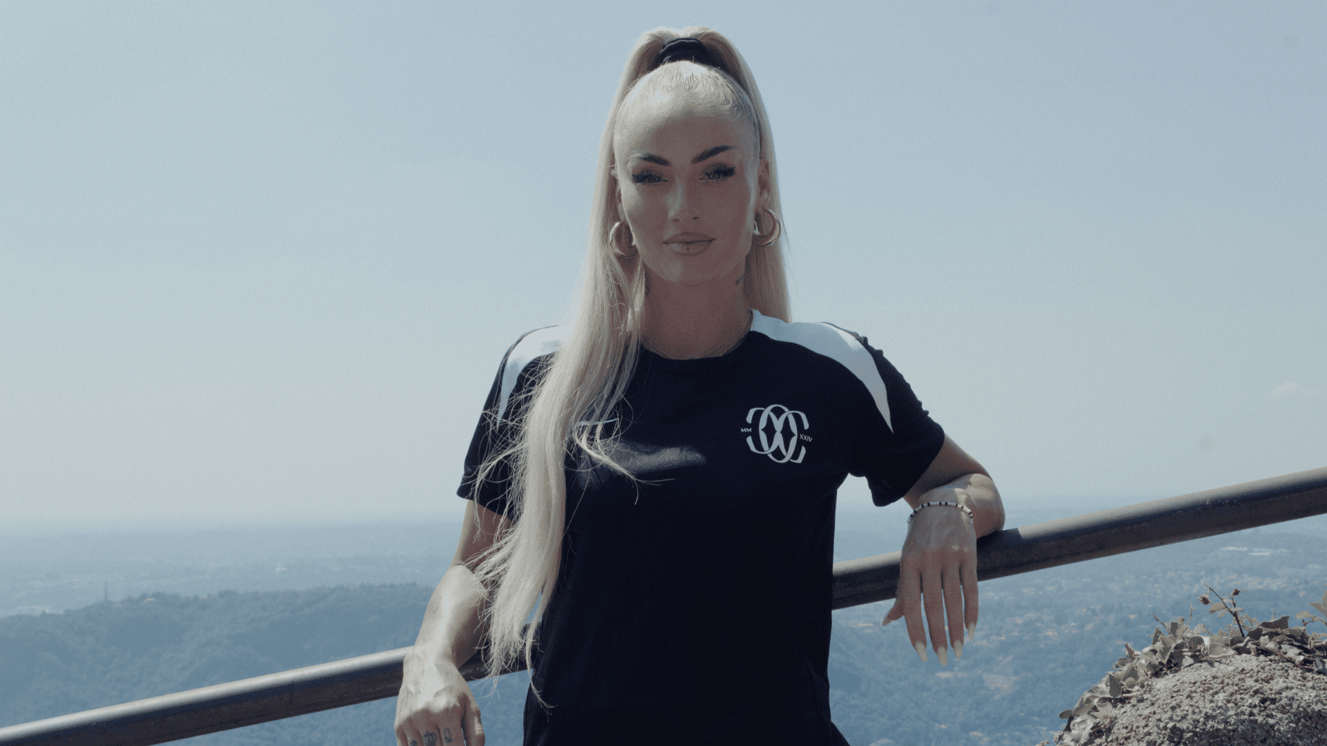 أليشا ليمان توقع عقدًا لمدة ثلاث سنوات مع كومو، وتحتضن مشروعًا إيطاليًا تحويليًا