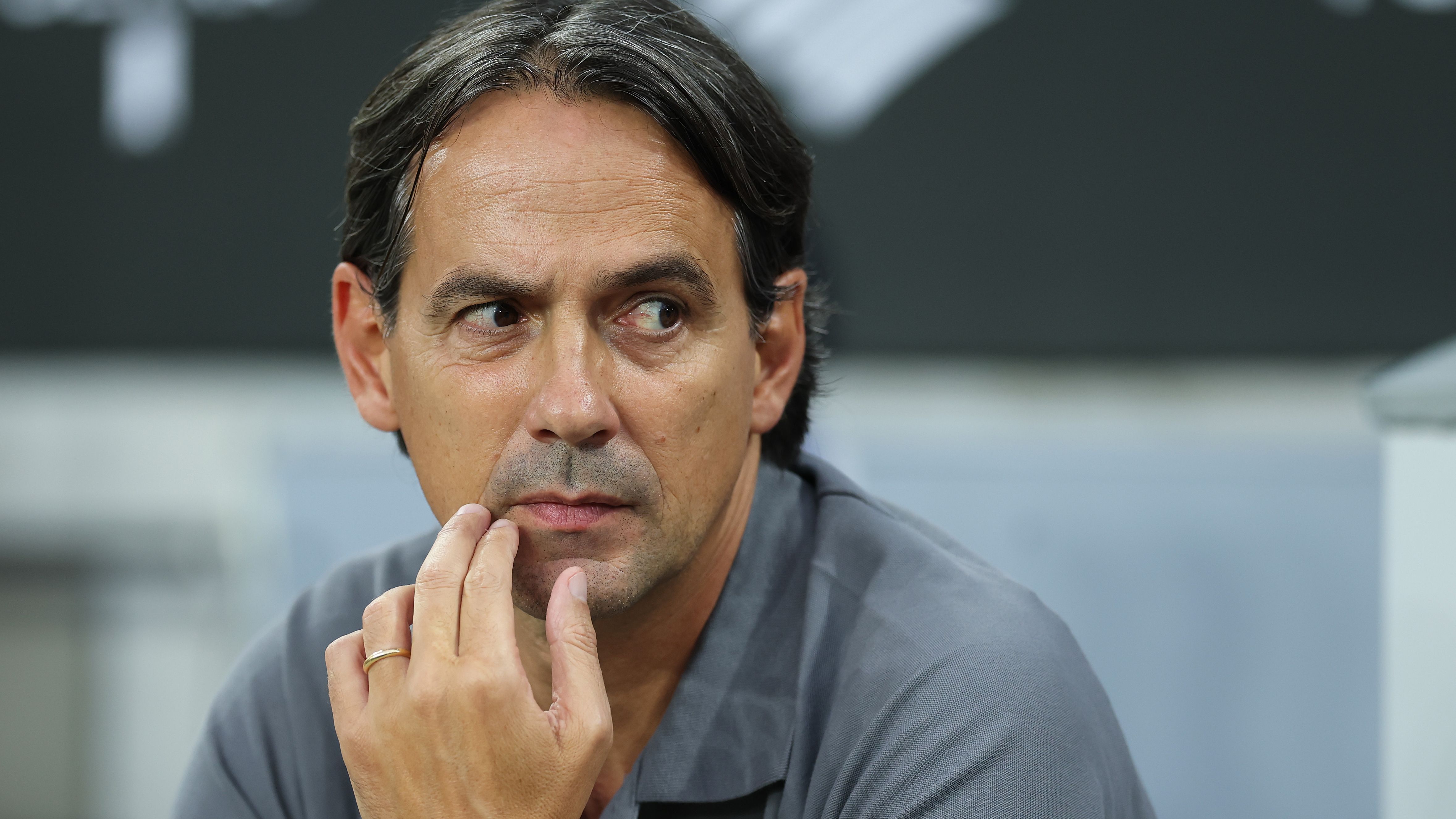 الهلال في محادثات متقدمة مع بول ميتشل ويستهدف المدرب الإيطالي مع دخول العملاق السعودي عصرًا جديدًا تحت قيادة سيموني إنزاجي