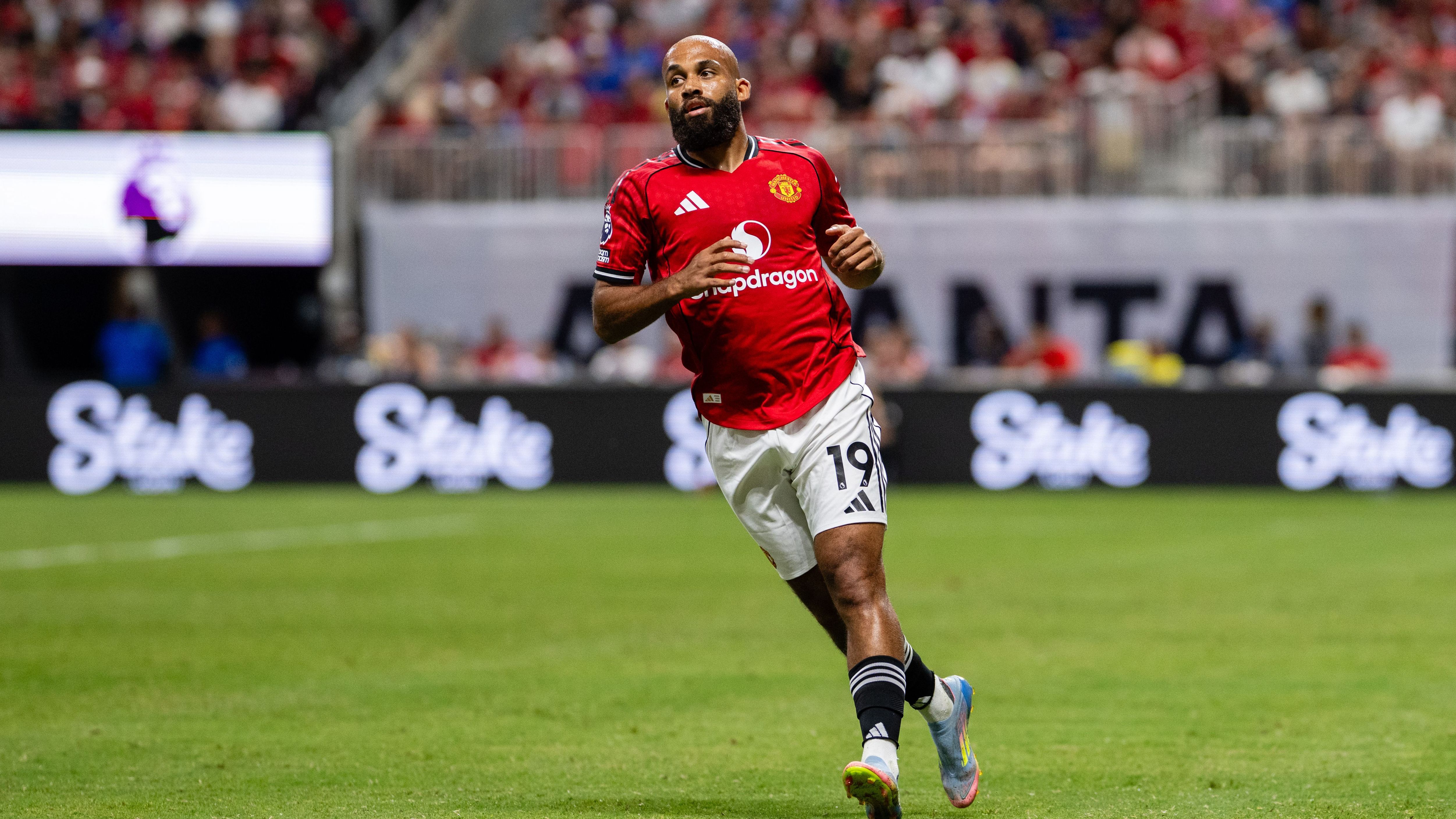 الدوري الإنجليزي الممتاز الخيالي 2025-26: أفضل اختيارات لاعبي خط الوسط