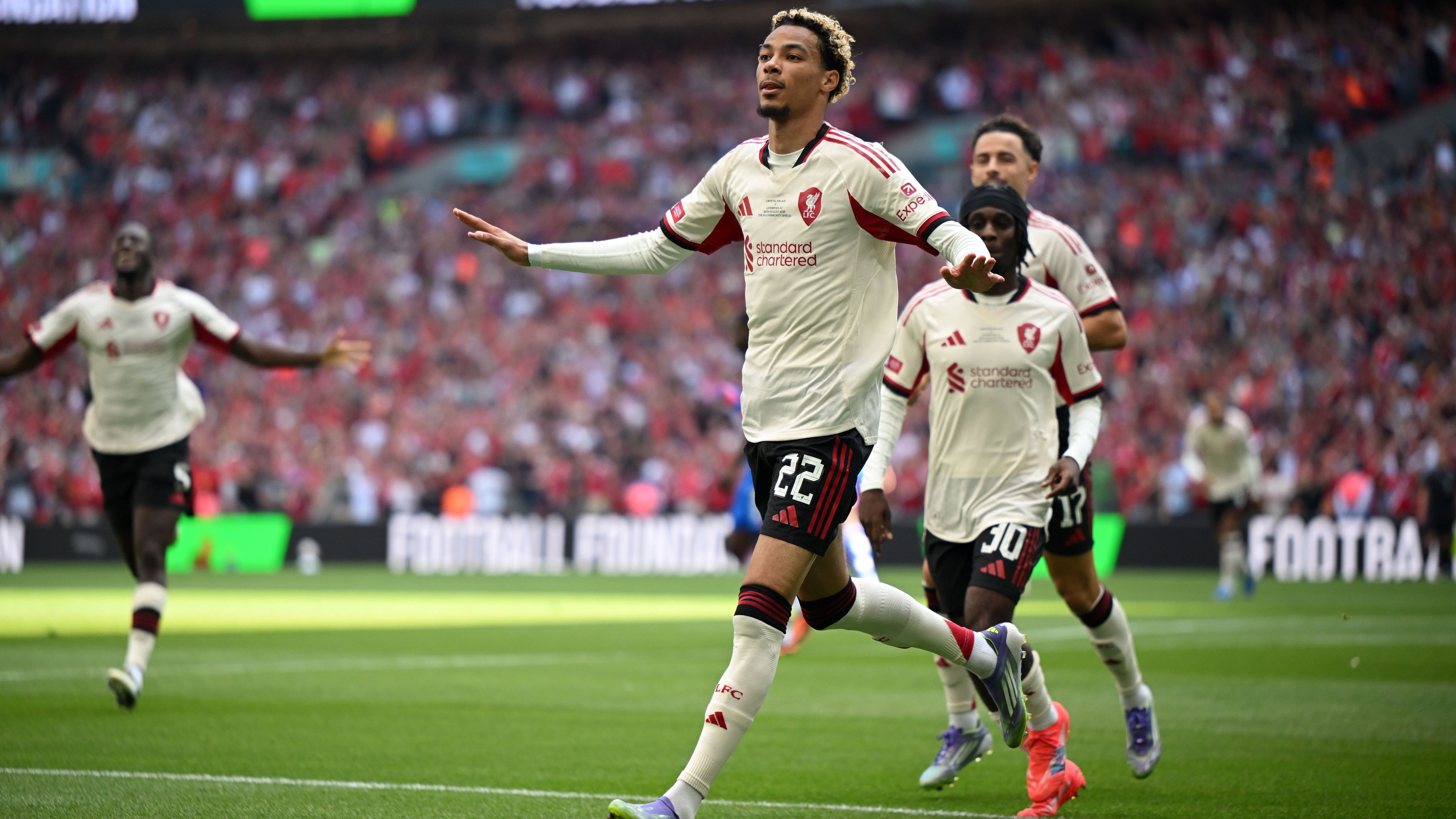 "لاعب كرة قدم سخيف" - هوغو إيكيتيكي يترك جماهير ليفربول في عالم الأحلام بعد أن سجل هدفًا في صفقة بقيمة 79 مليون جنيه إسترليني بعد 228 ثانية من ظهوره الأول