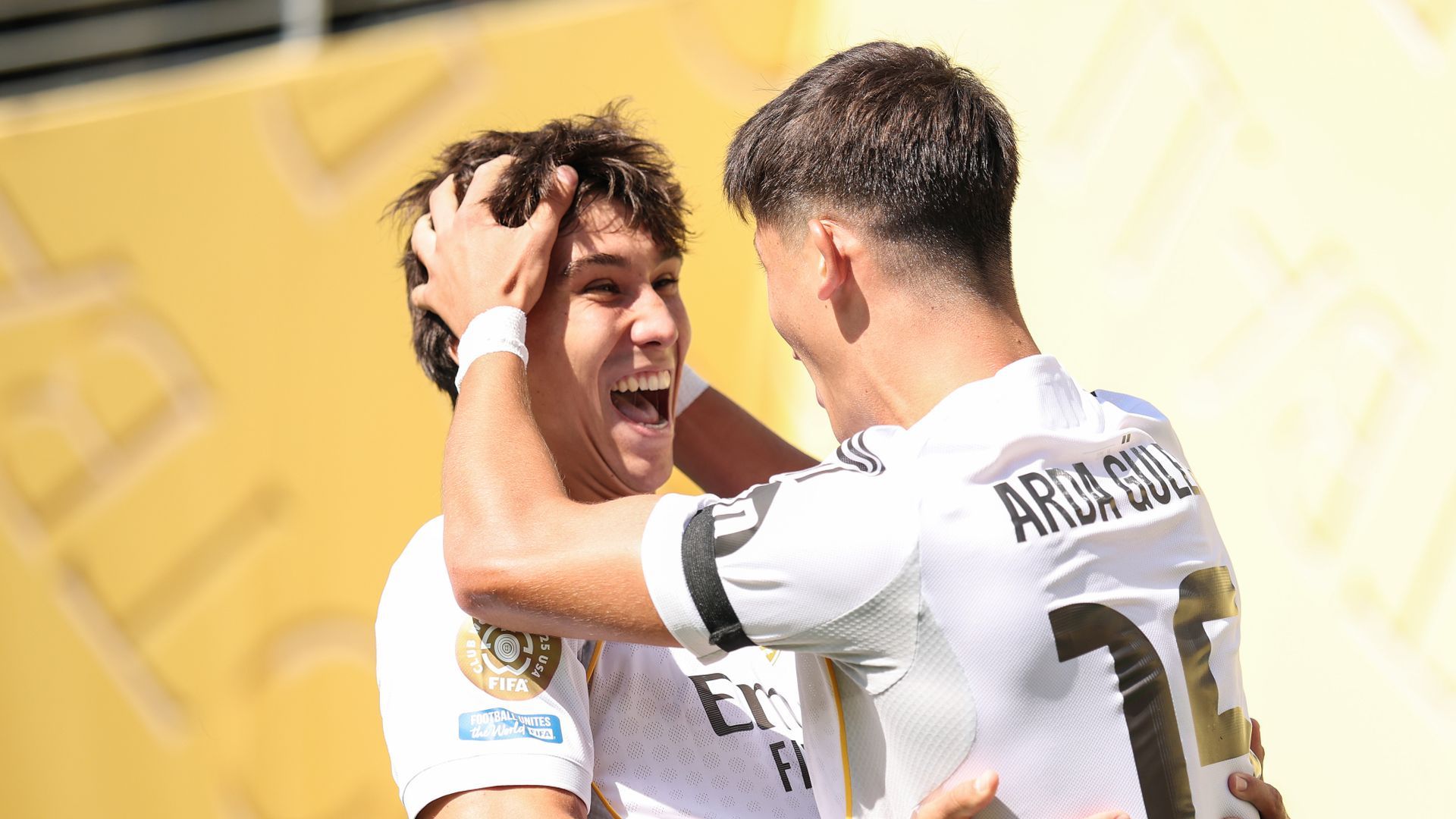 ريال مدريد يضمن مستقبله بتمديد عقد المواهب الشابة الواعدة حتى عام 2030