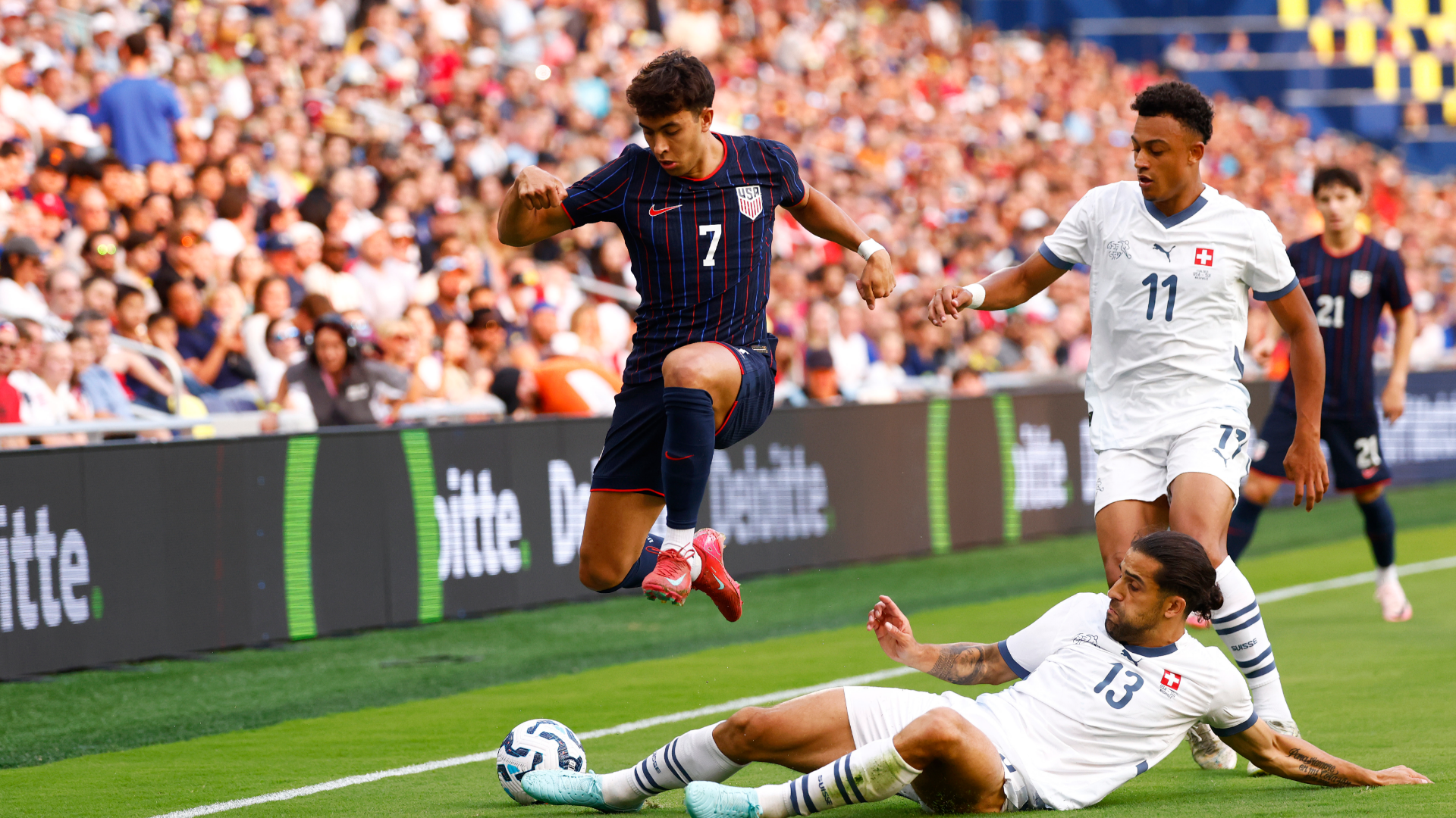 تصنيفات لاعبي المنتخب الأمريكي لأول مرة: ماوريسيو بوتشيتينو خاض 14 مباراة دولية أولى - من ينتظر المزيد، ومن خاض مباراة واحدة فقط؟