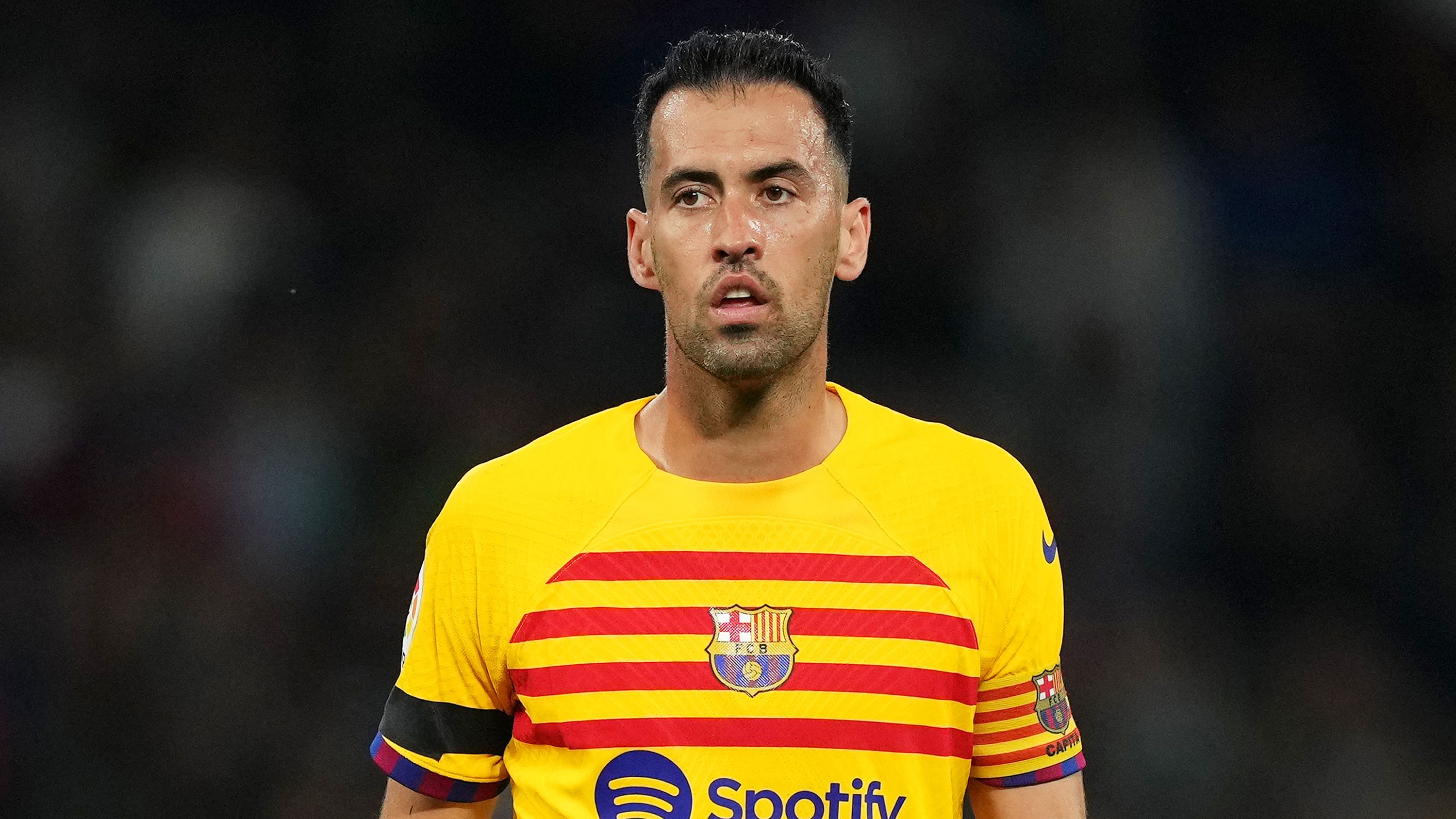 مارك بيرنال: سيرجيو بوسكيتس، نجم برشلونة الشاب، يستعيد مستواه ويتحول إلى "جوهرة لا ماسيا" في طريقه إلى التعافي بعد إصابة خطيرة