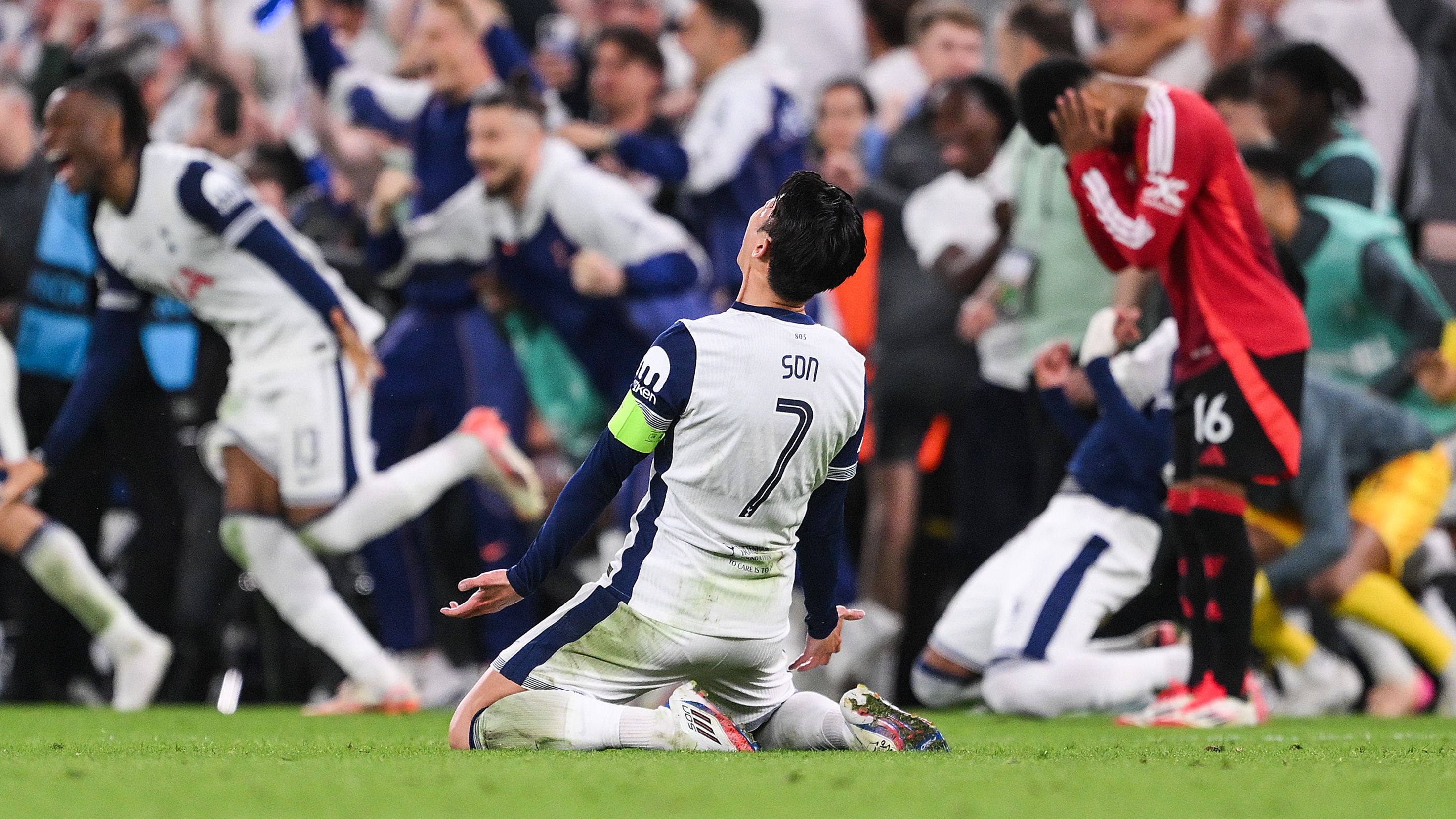 "عندما لا أكون هنا، فأنا متأكد من أنني سأحصل على التقدير الذي أستحقه" - دانييل ليفي يصر على أن إرث توتنهام آمن بعد انتصار الدوري الأوروبي على الرغم من الاحتجاجات المتكررة في شمال لندن