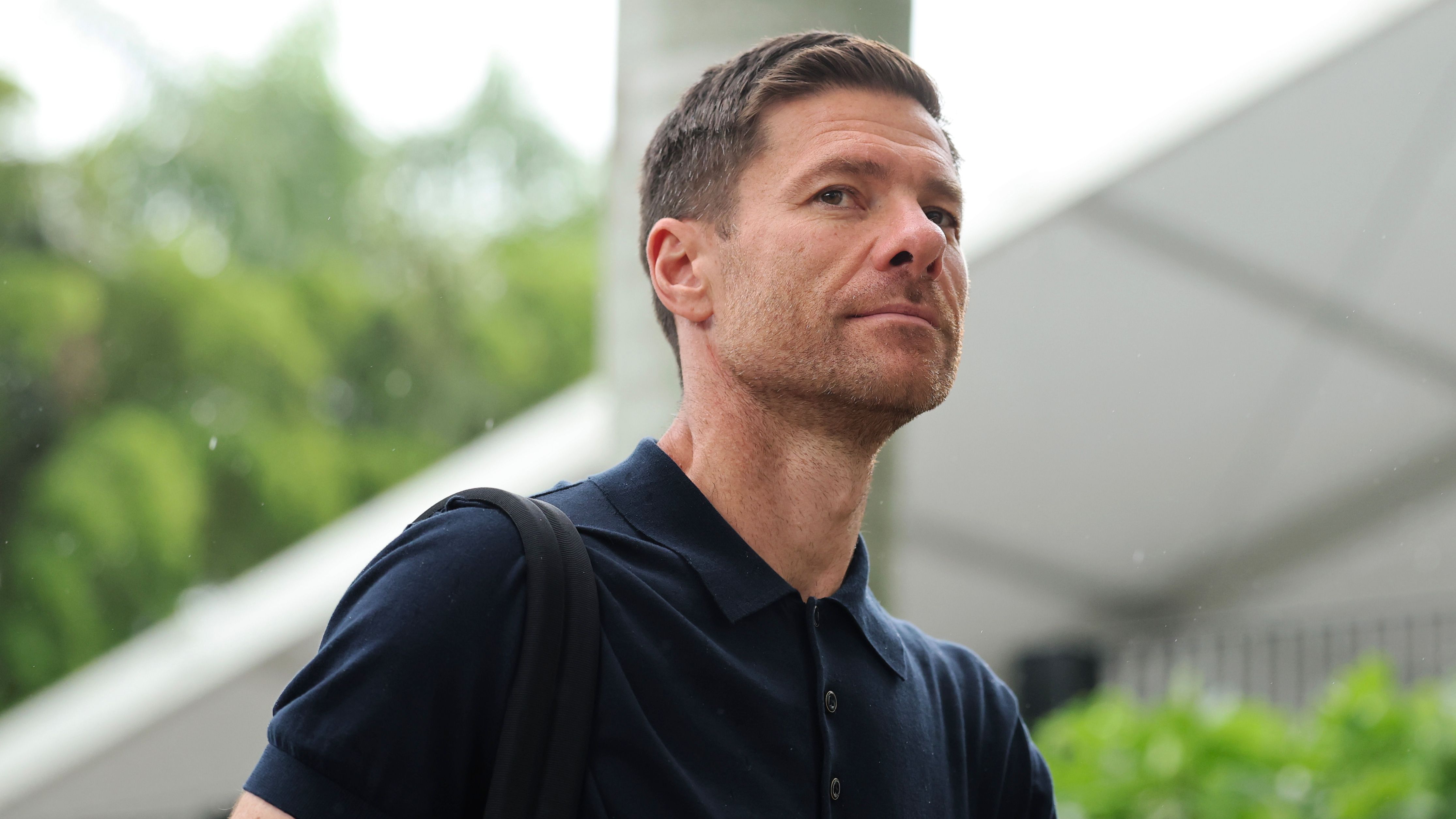 "كان يعتقد أنني أحمق، ولماذا تعاقدوا معي؟" - لاعب ريال مدريد السابق يشرح سبب اتخاذه قرارًا "محرجًا" بارتداء معطف من الفرو في حفل الكشف عن انتقاله.