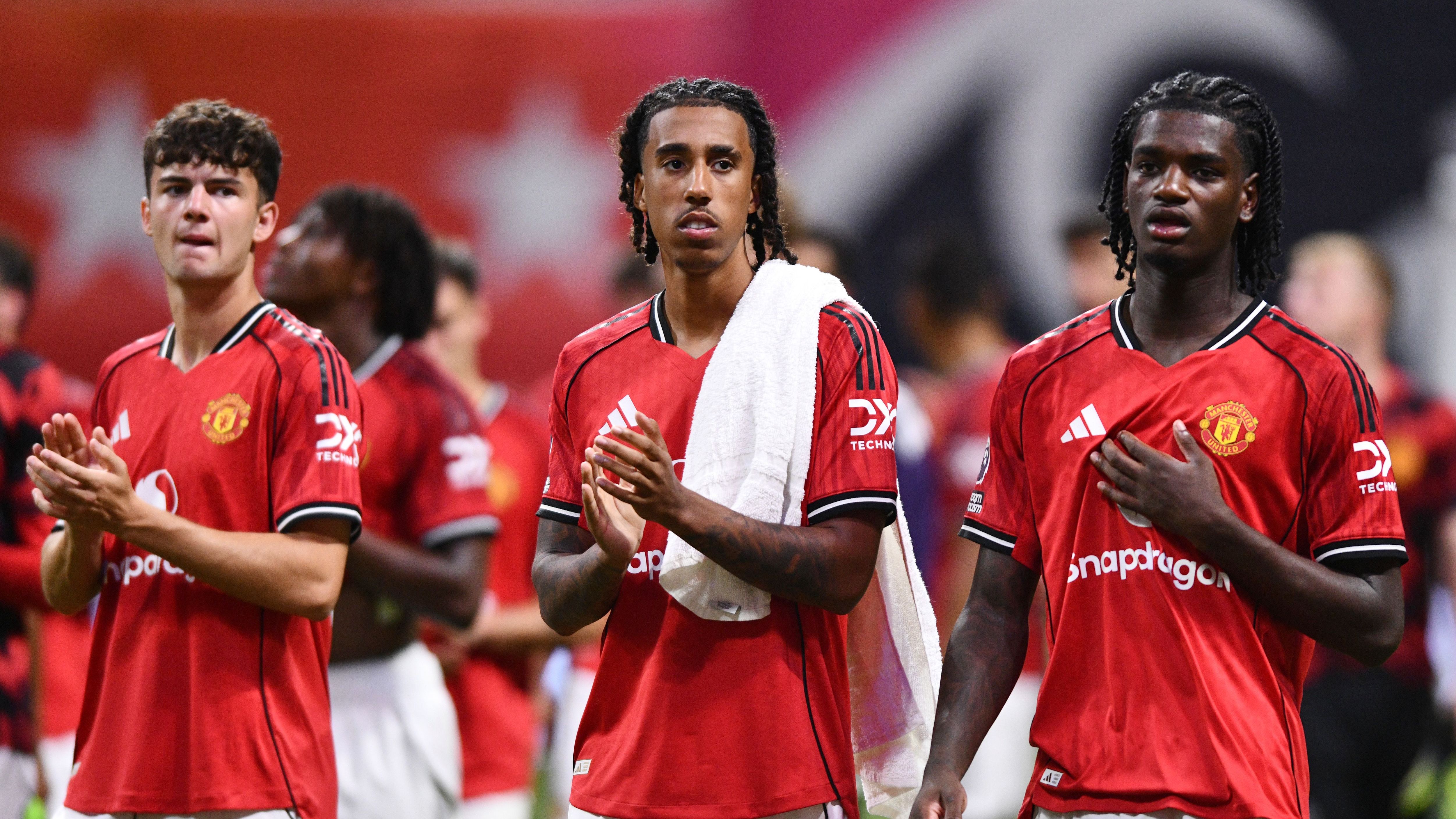 ماسون ماونت لا يزال هنا! لاعب الوسط يُسجل هدفًا رائعًا ضد إيفرتون ليُثبت قدرته على منافسة الوافدين الجدد، بينما يُبهر برايان مبيومو في أول ظهور له.
