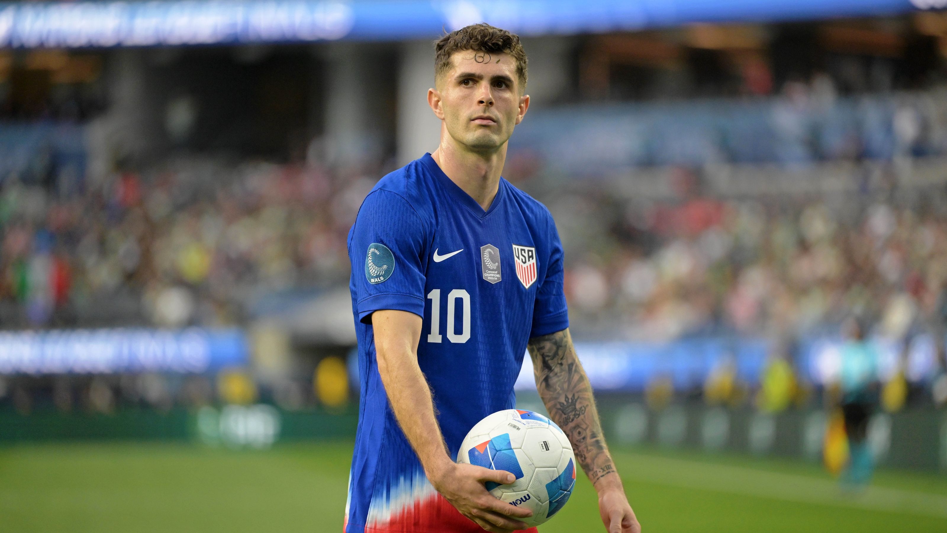 "الخط الفاصل بين السلبية والغباء" - مارسيلو بالبوا ينتقد زملائه اللاعبين السابقين في منتخب الولايات المتحدة الأمريكية لكرة القدم بسبب انتقاداتهم المفرطة لفريق ماوريسيو بوتشيتينو الوطني