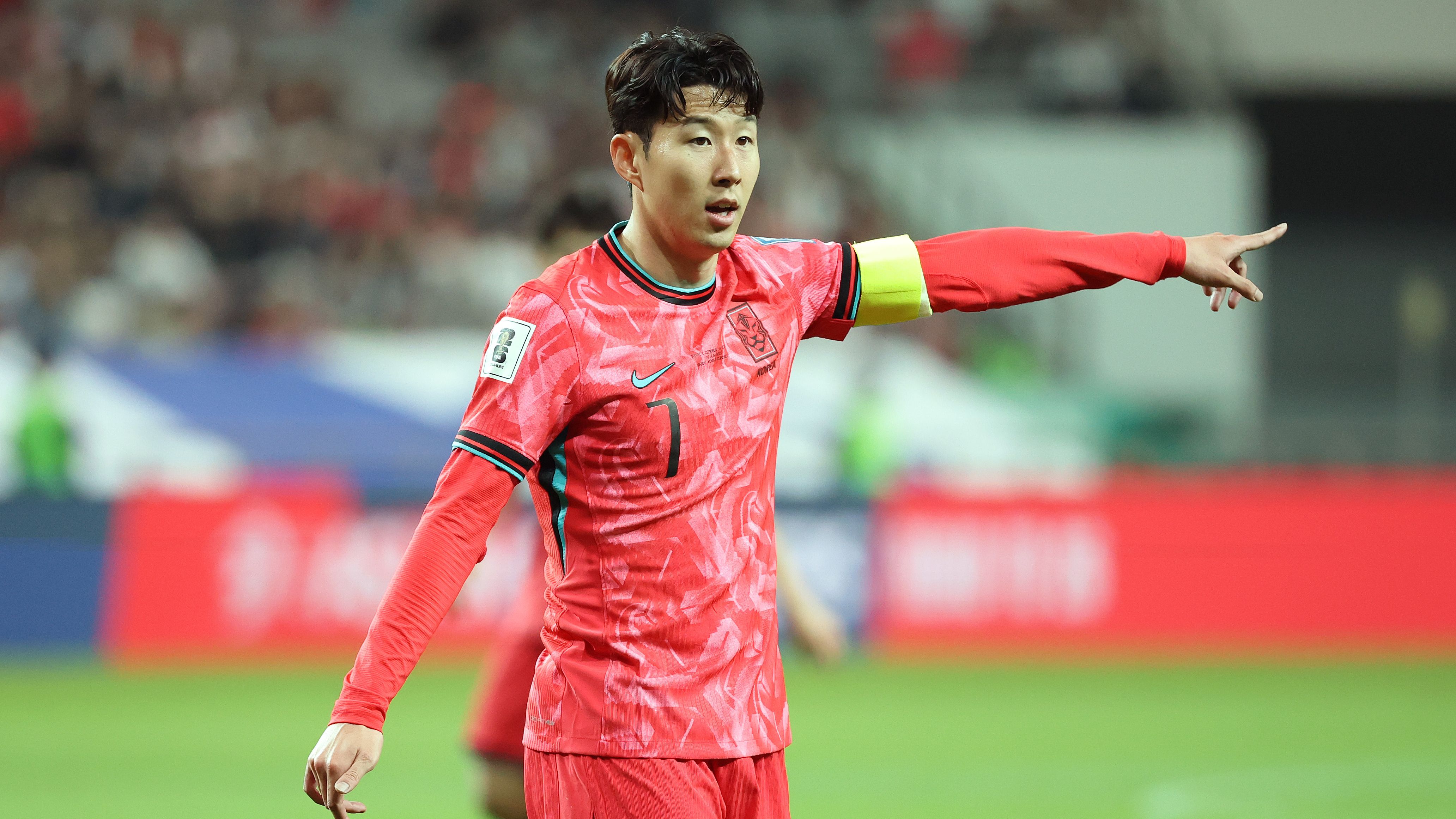 الروندو: تقييم انتقال سون هيونج مين المحتمل إلى الدوري الأمريكي لكرة القدم - هل يستطيع نجم توتنهام منافسة صفقة ميسي التاريخية وإحداث ثورة في نادي لوس أنجلوس إف سي؟