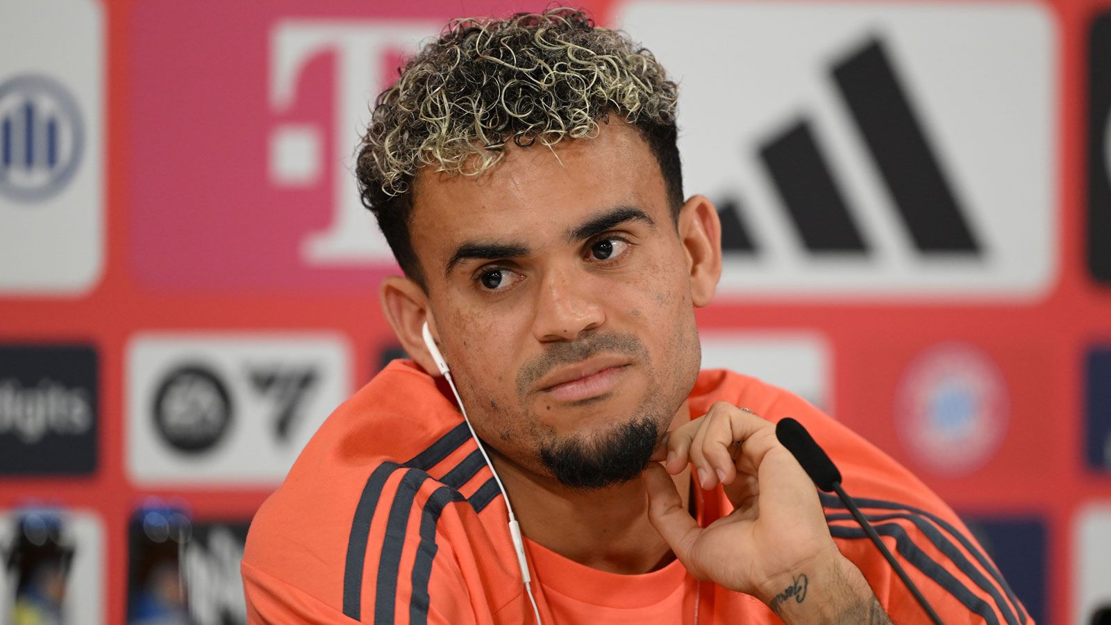 هاري كين يشيد بلويس دياز بعد أول ظهور له مع بايرن ميونيخ بعد انتقاله مقابل 65.5 مليون جنيه إسترليني