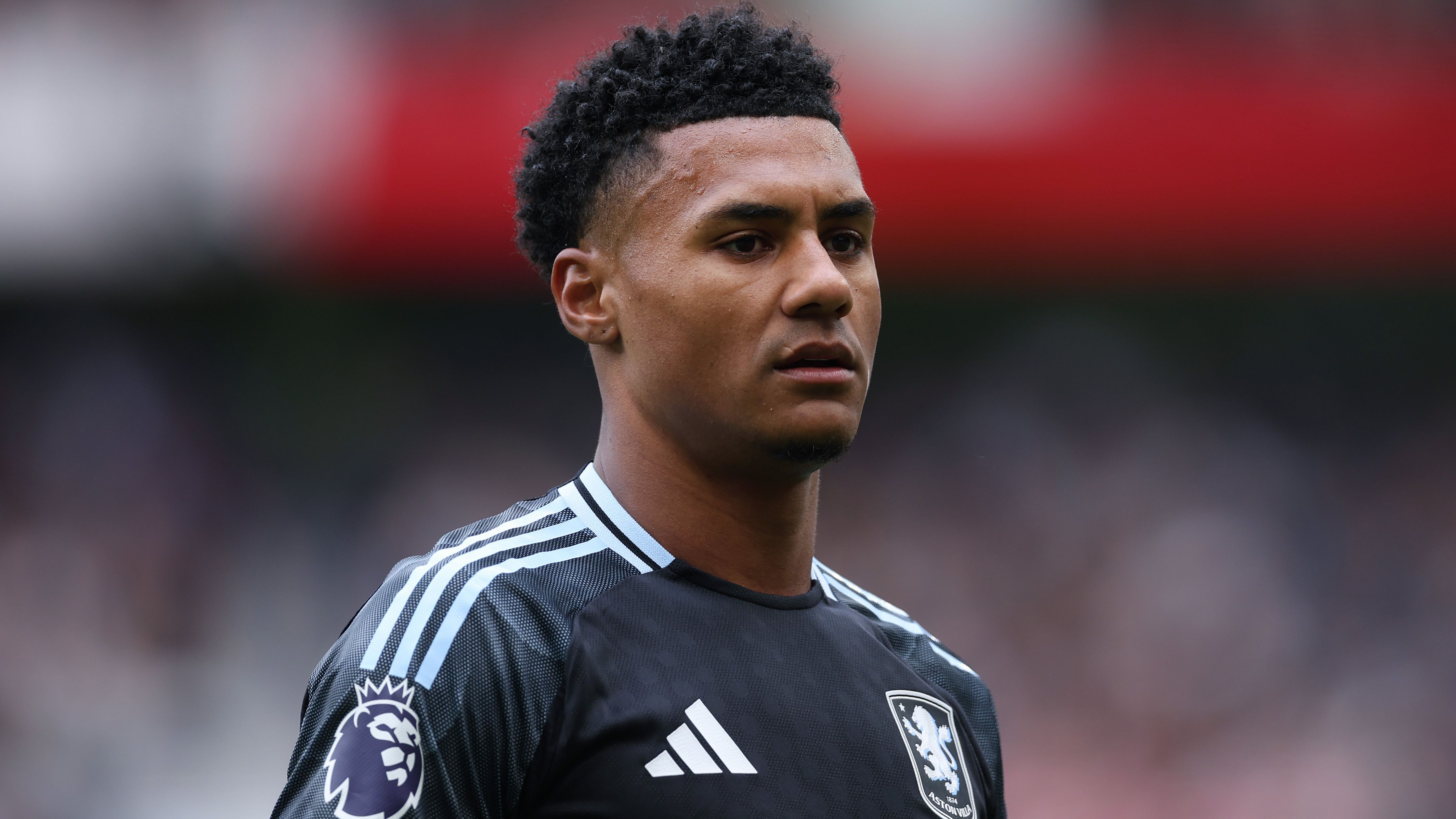 نيوكاسل يبلغ ليفربول بالسعر المطلوب لألكسندر إيزاك بينما يضع ماجبايز أولي واتكينز كبديل محتمل