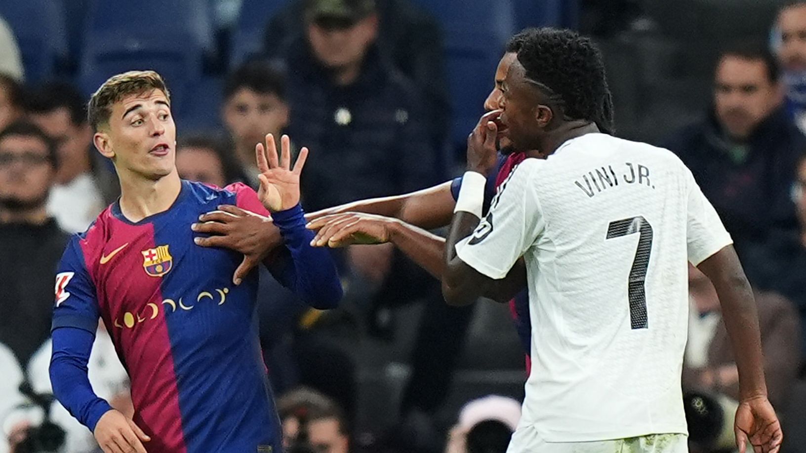 جافي يؤكد "القلق المفهوم" لريال مدريد قبل الكلاسيكو بعد انتصار برشلونة التاريخي تحت قيادة هانسي فليك