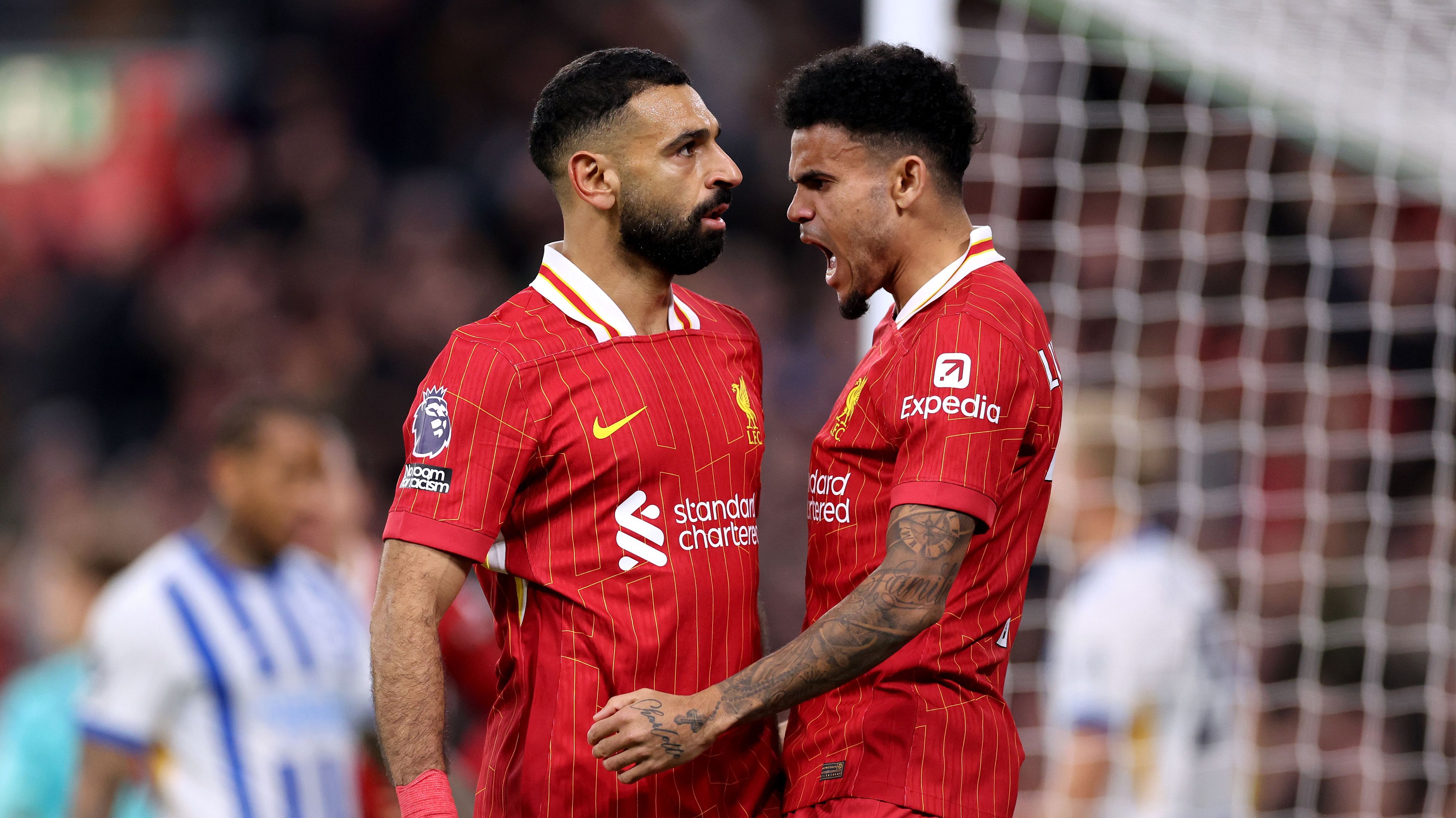 وداع محمد صلاح العاطفي للويس دياز: "كنا محظوظين حقًا" بعد إتمام بايرن ميونخ صفقة انتقاله إلى ليفربول مقابل 75 مليون يورو