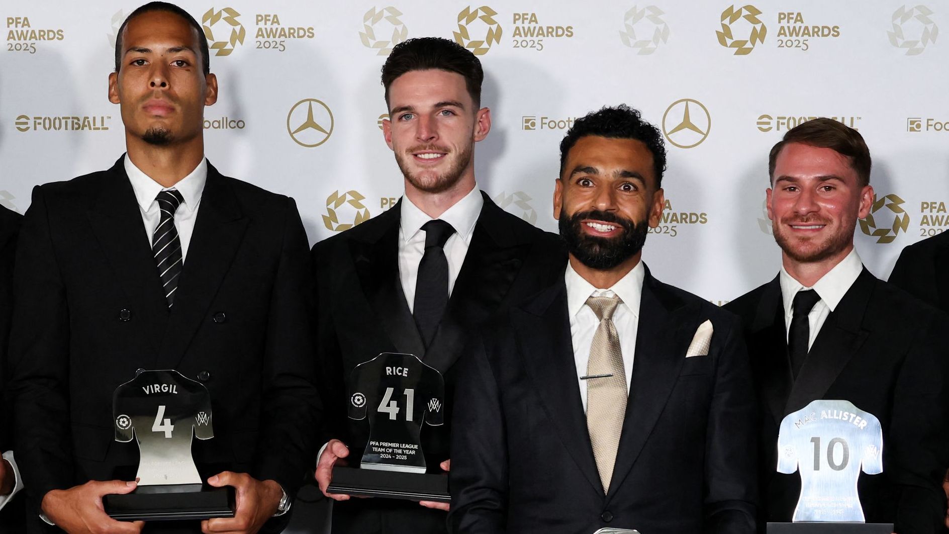 محمد صلاح يرد على تصريحات ديكلان رايس بشأن لقب الدوري الإنجليزي الممتاز