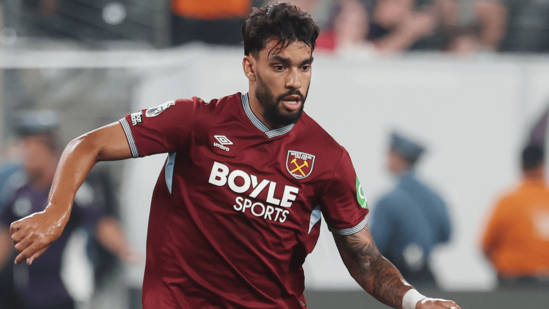 رئيس الشرطة يزعم تلاعب لاعبي الدوري الإنجليزي الممتاز بنتائج المباريات ويحث الاتحاد الإنجليزي لكرة القدم على التحقيق في فضيحة المراهنات الكبرى في السويد