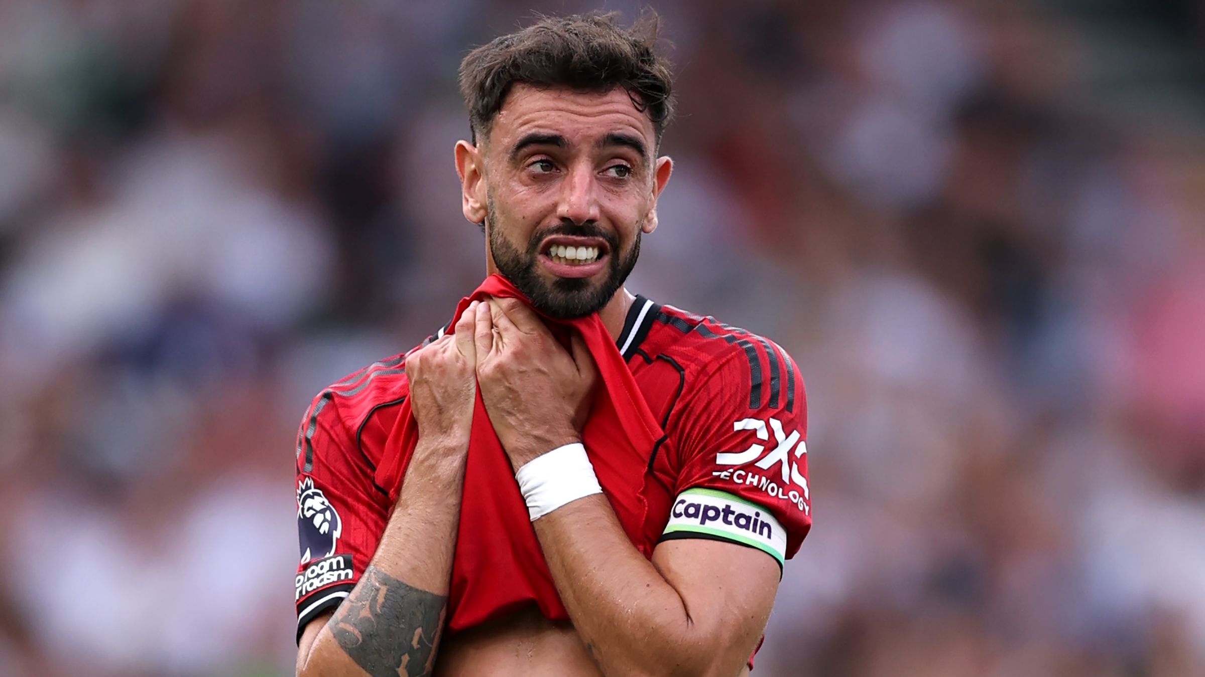 برونو فرنانديز يدرس فرصًا في السعودية أو الدوري الأمريكي لكرة القدم مع تخفيف مانشستر يونايتد لموقفه بشأن الانتقالات