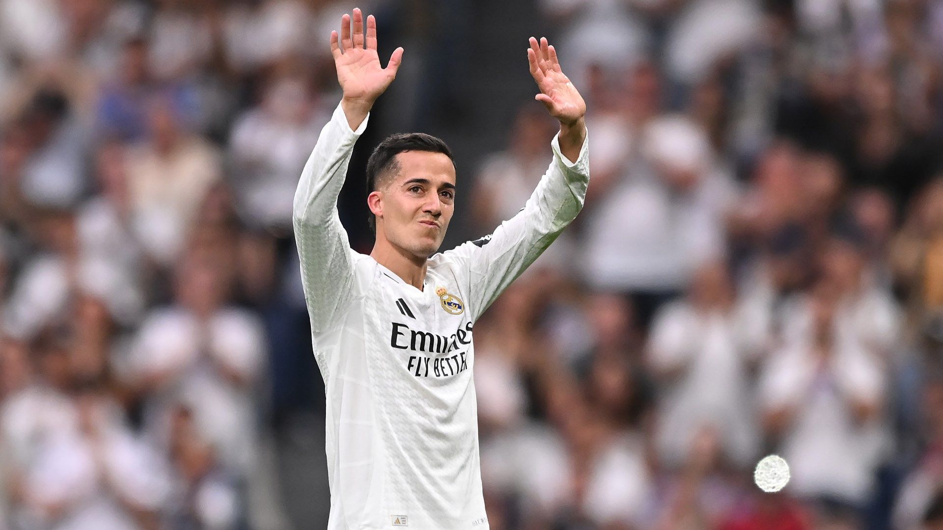 إريك تين هاج يضمن أسطورة ريال مدريد بعد حصوله على الموافقة الطبية الناجحة قبل انتقاله إلى باير ليفركوزن