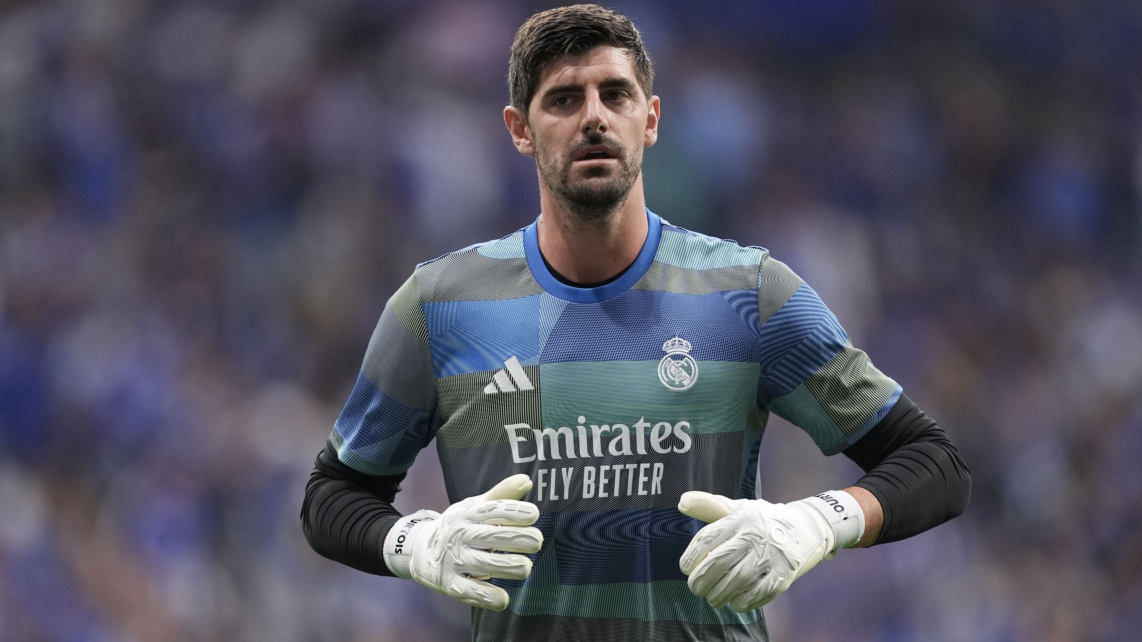 تيبو كورتوا يناقش تأثير تشابي ألونسو على دوره وسط موسم رائع في الدوري الإسباني مع ريال مدريد