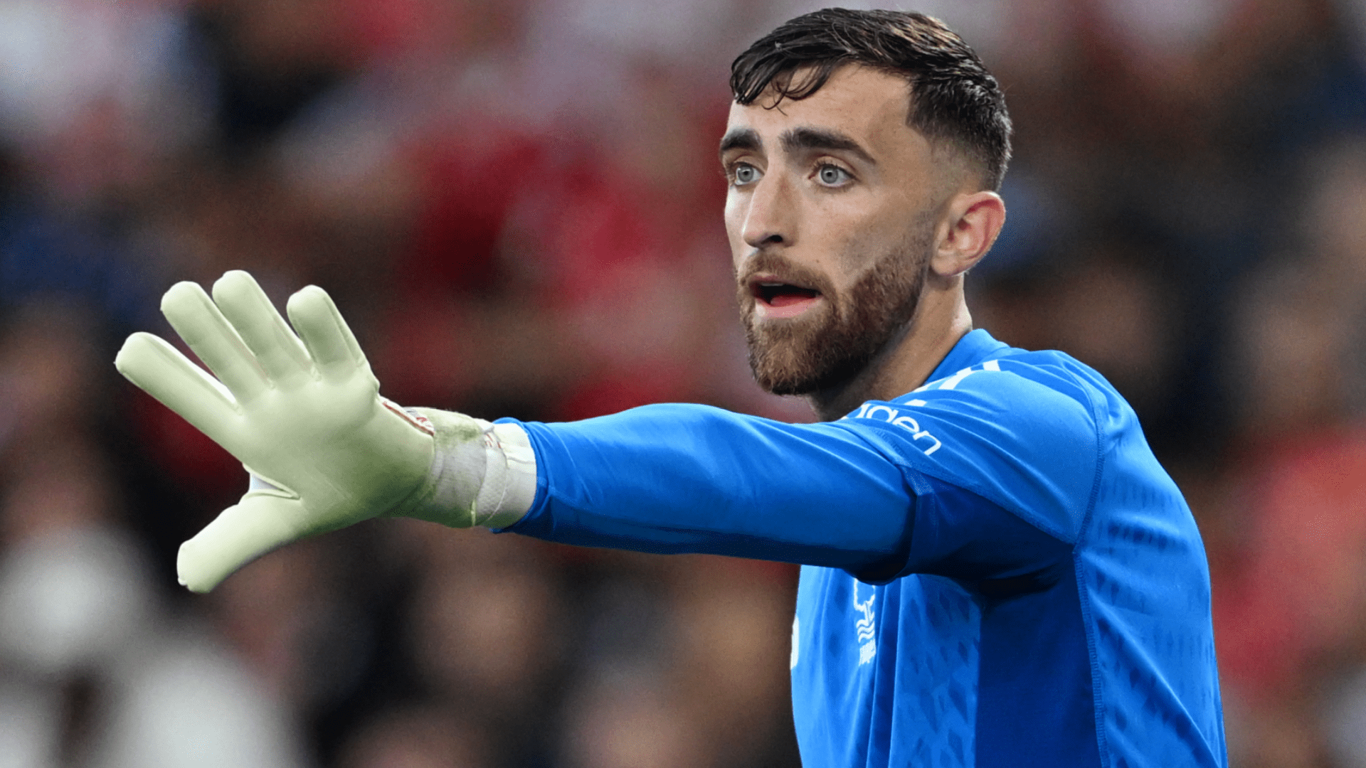 مات تيرنر، حارس مرمى المنتخب الأمريكي لكرة القدم، يعترف بوجود ثغرات في الدوري الإنجليزي الممتاز مع إبقاء خيارات الانتقالات مفتوحة