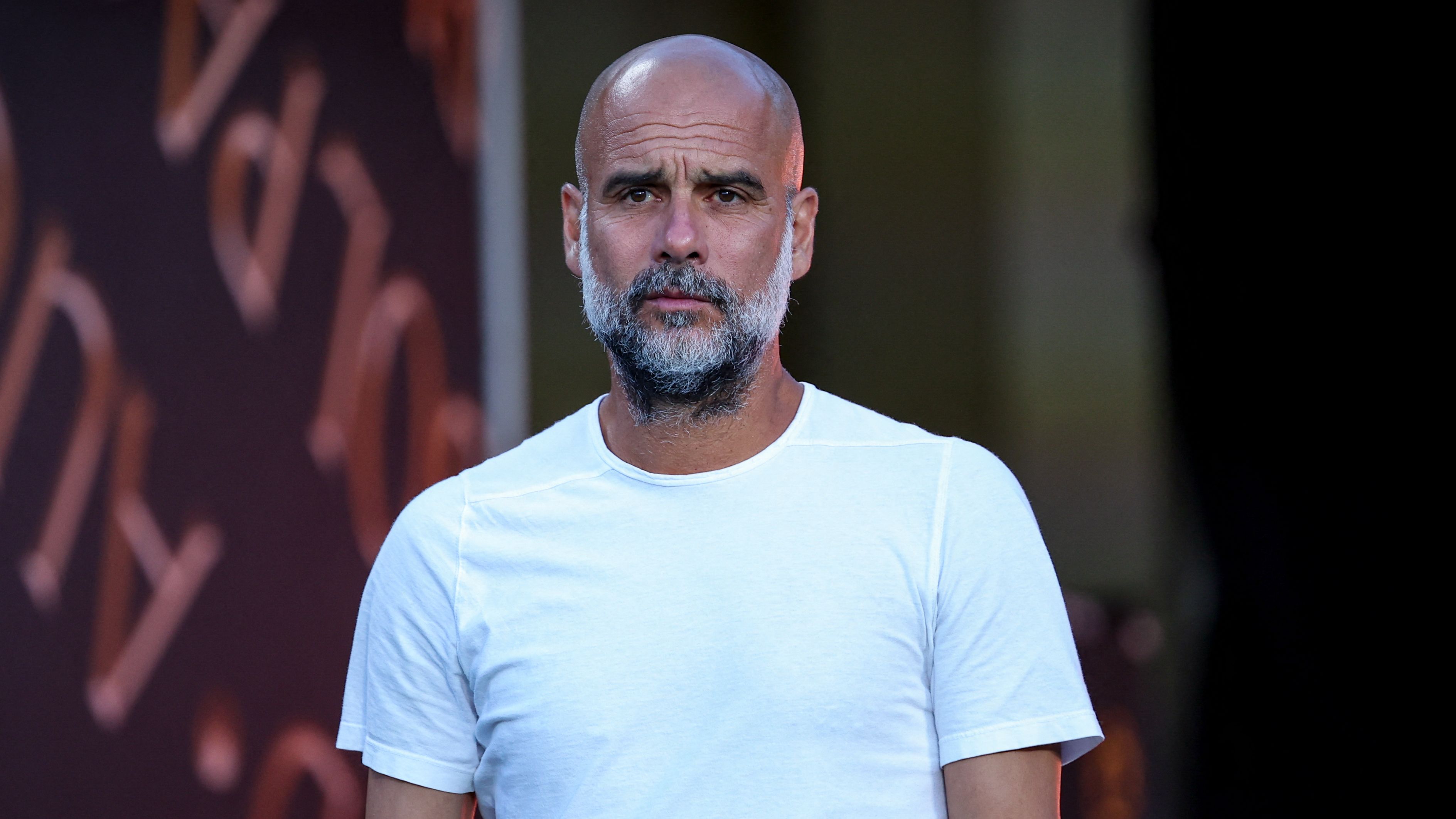 بيب جوارديولا يؤكد جاهزية رودري لمواجهة مانشستر سيتي وتوتنهام، مشددًا على ضرورة الإدارة الحذرة لحامل الكرة الذهبية