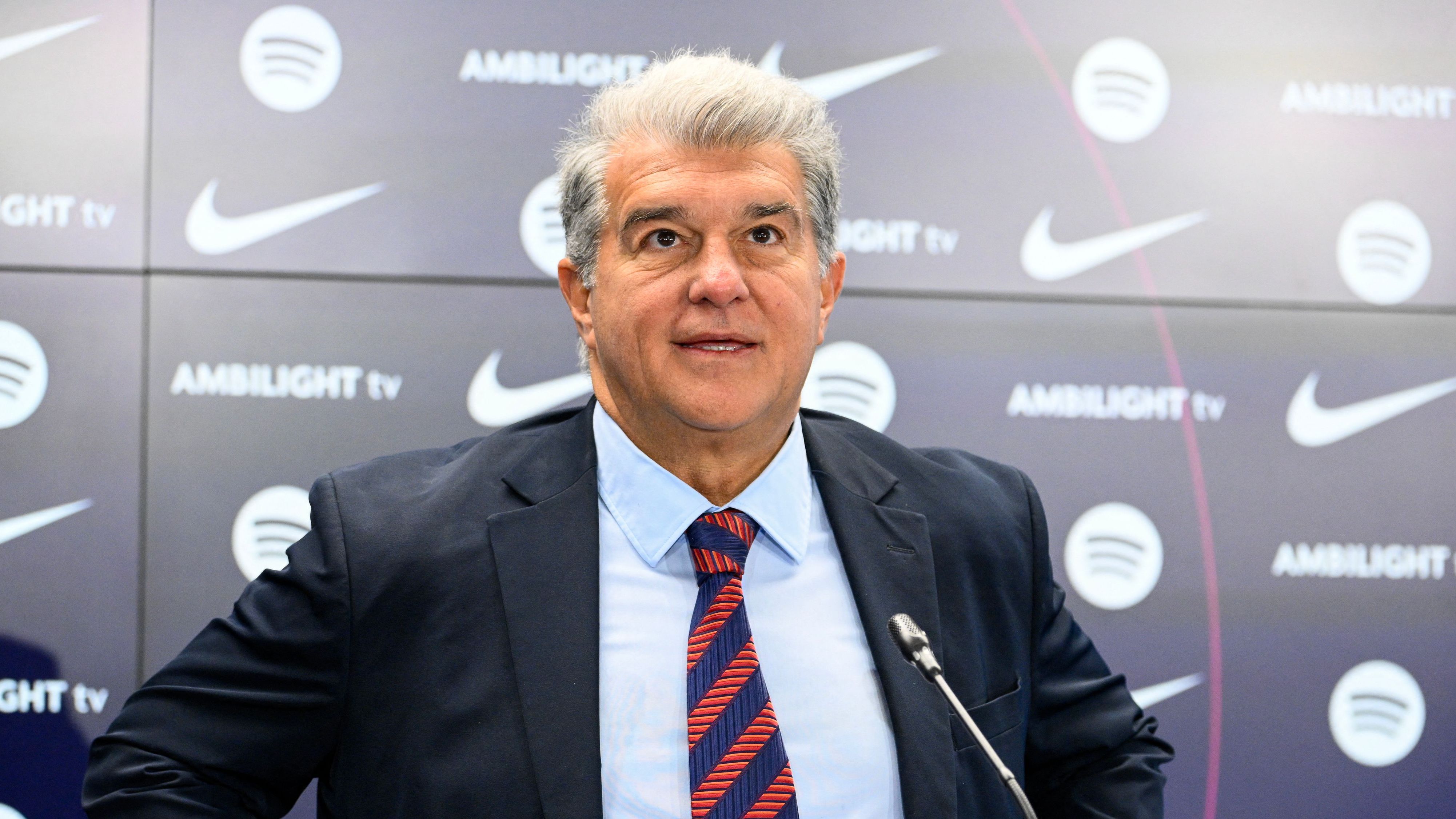 برشلونة يواجه تحديات في الملعب بسبب حفل بوست مالون، ويبحث عن بدائل لمواجهة فالنسيا في الدوري الإسباني بعد استبعاده من كامب نو