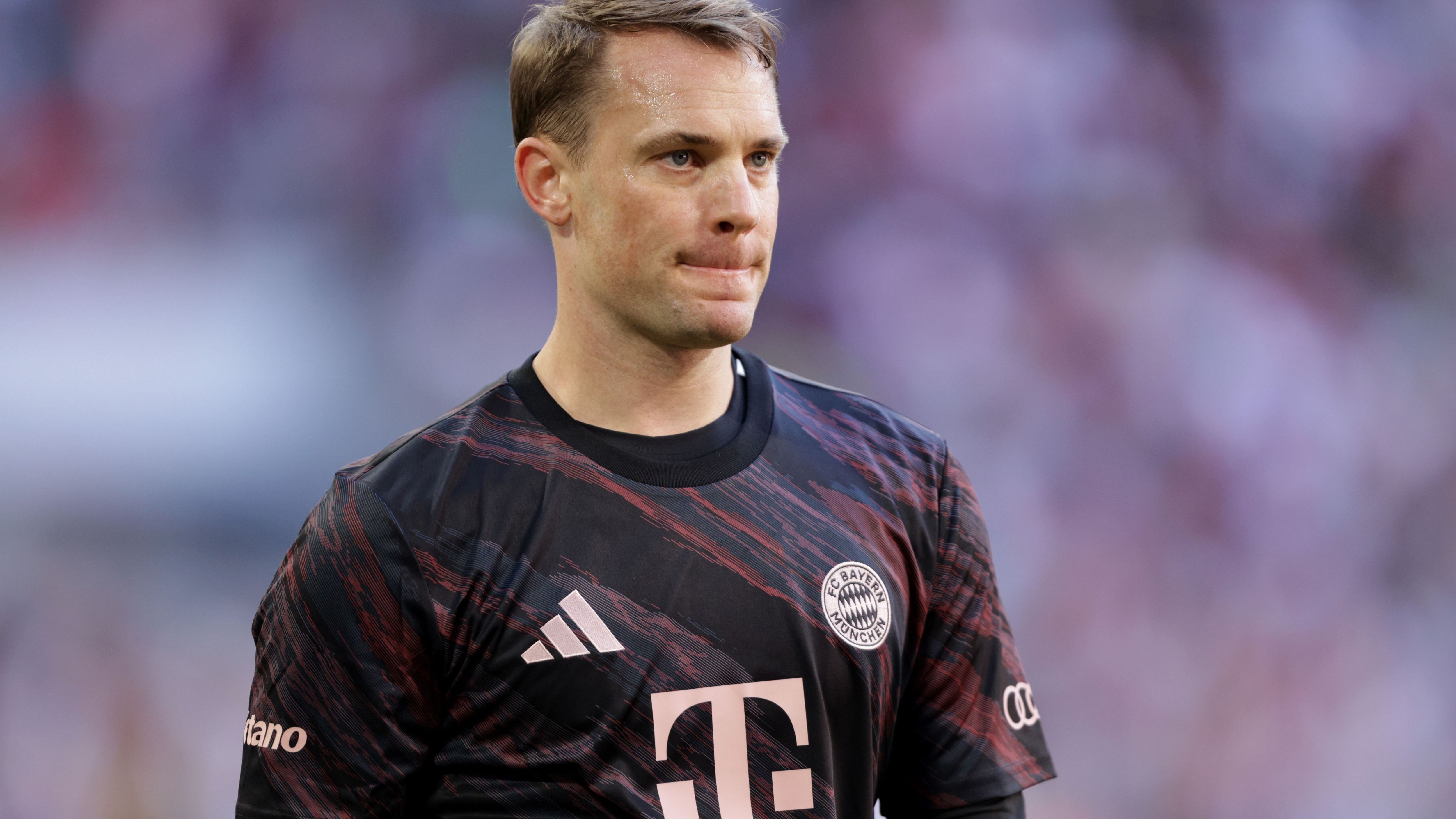 معاناة تير شتيجن في برشلونة تُمهد الطريق لعودة نوير إلى المنتخب الألماني قبل كأس العالم 2026