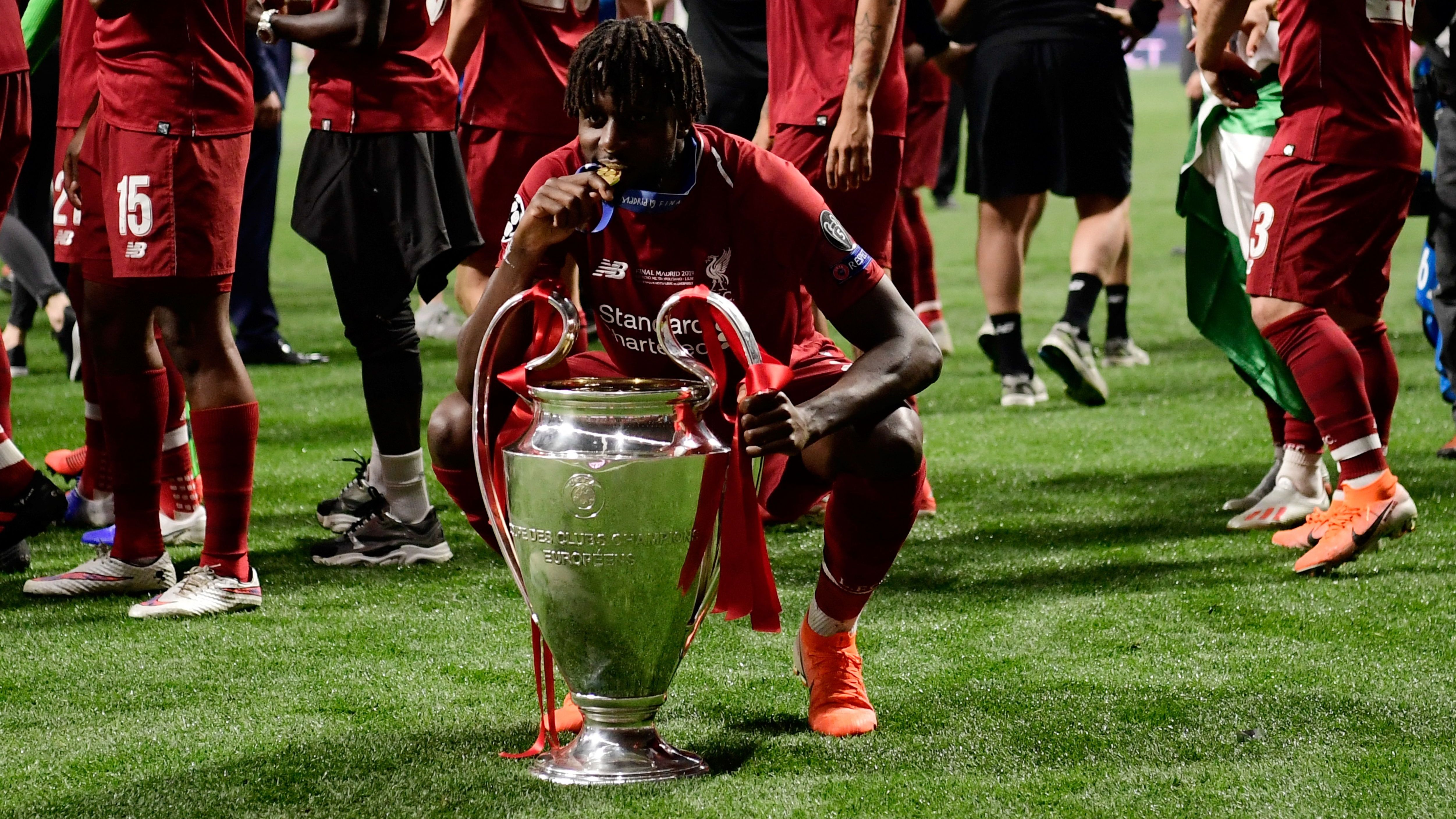 لاعب ليفربول السابق على وشك الدخول في سوق الانتقالات الحرة: بطل دوري أبطال أوروبا يفكر في إنهاء عقده بعد تغيير الفريق
