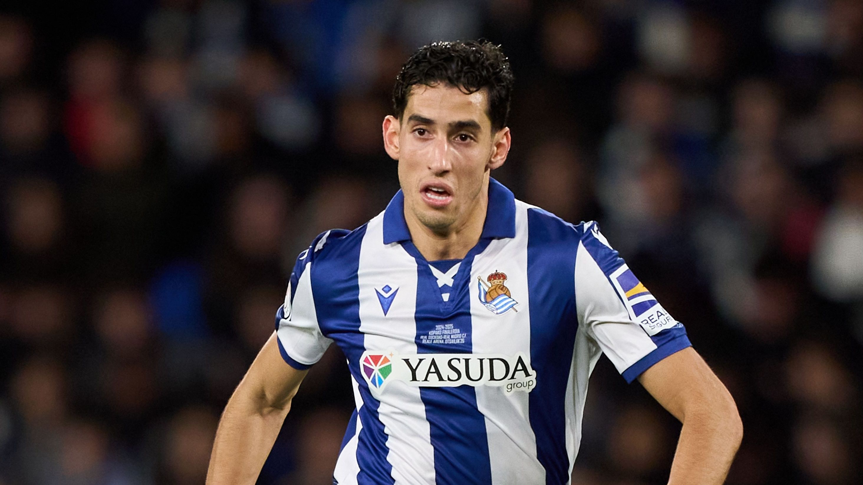 مارسيليا يتنافس مع سندرلاند على نايف أغيرد لاعب وست هام بينما يتطلع دي زيربي إلى تعاقدات إضافية