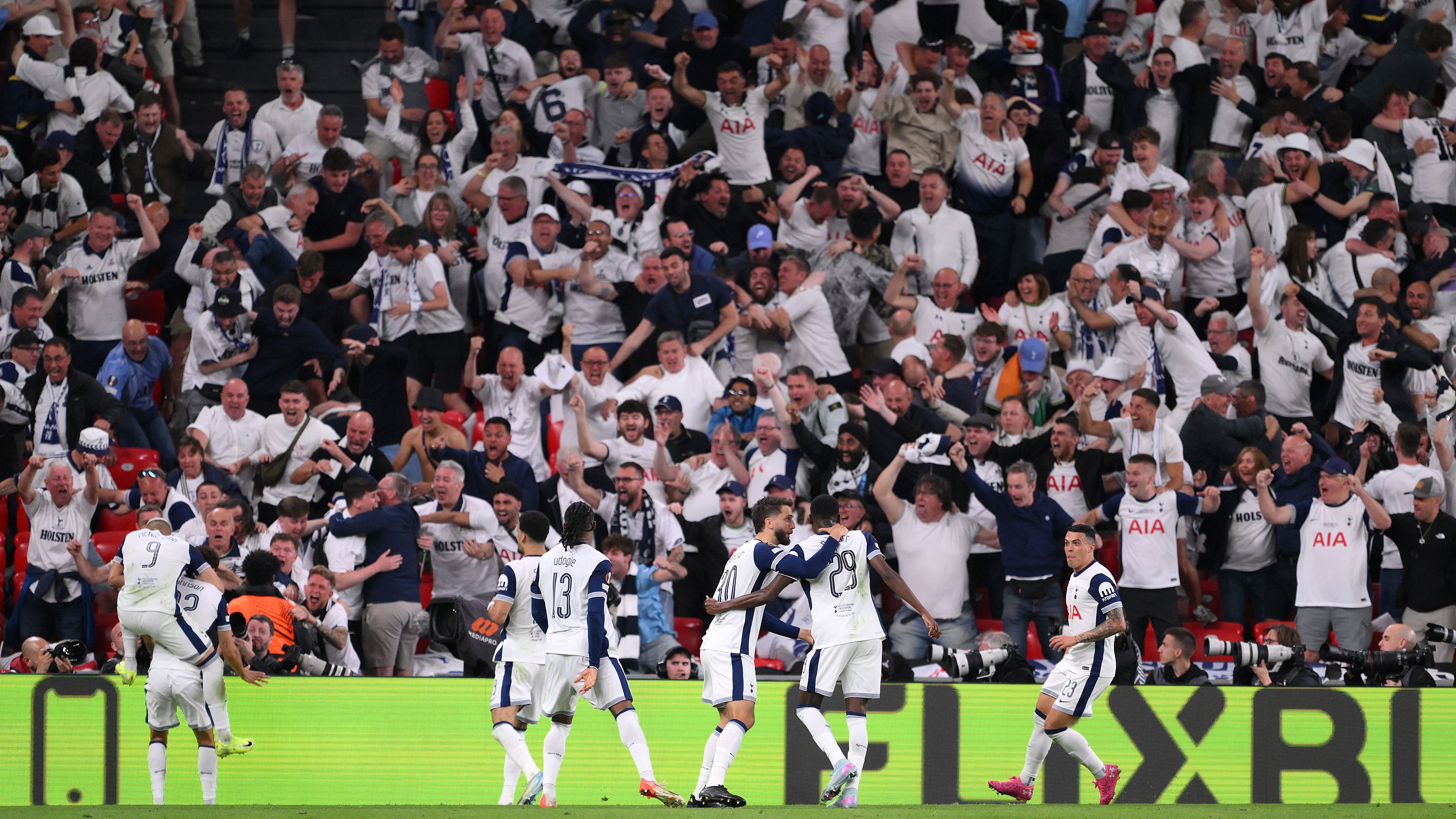 قرعة الدوري الأوروبي: نوتنغهام فورست يستضيف مالمو في مباراة إعادة تاريخية لنهائي 1979، بينما يواجه أستون فيلا فينورد مع الكشف عن منافسيه في مرحلة الدوري