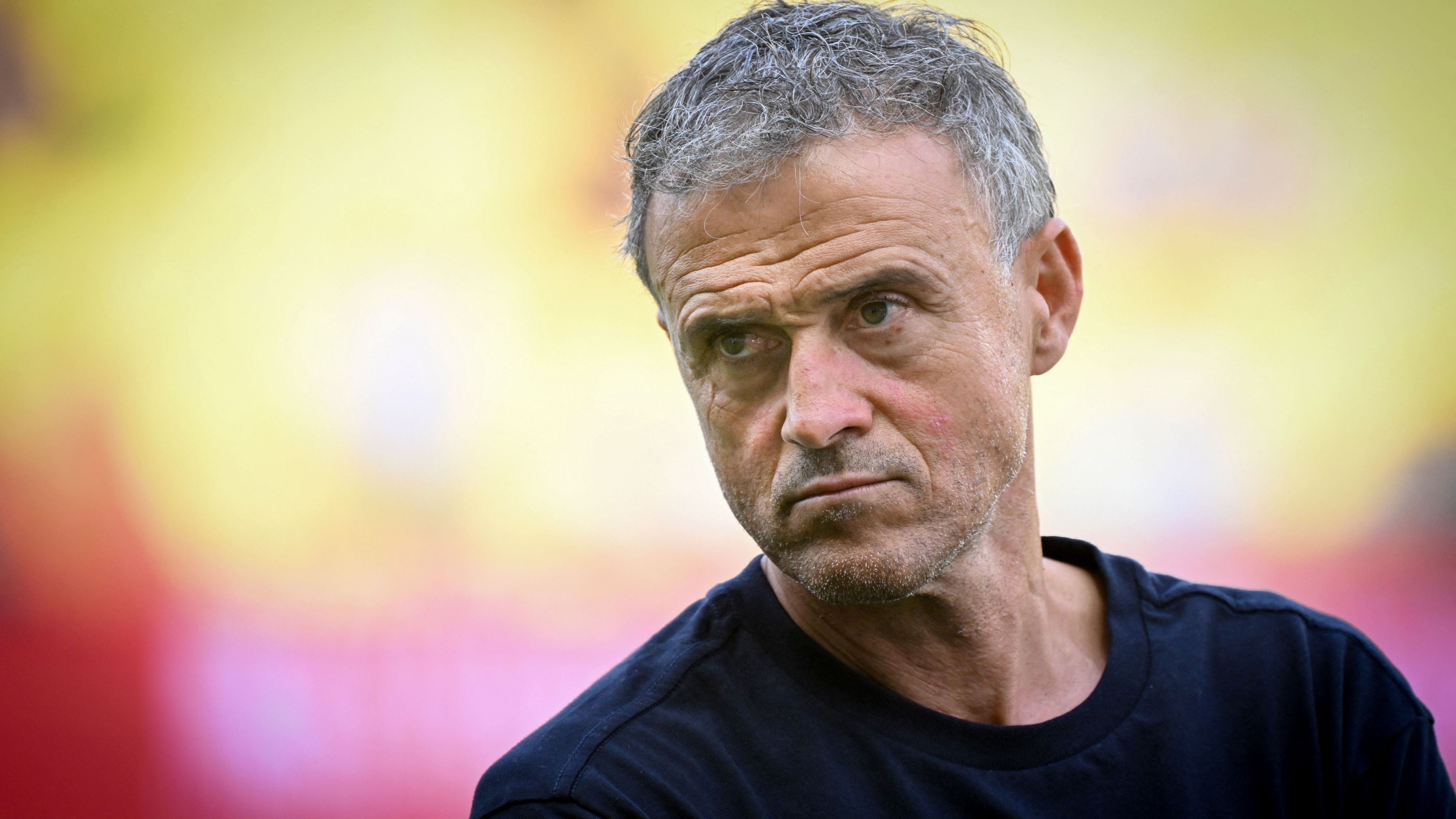 لويس إنريكي يتجنب العقوبة في مشادة جواو بيدرو بعد نهائي كأس العالم للأندية، بينما يتجاهل الاتحاد الدولي لكرة القدم (فيفا) الحادثة