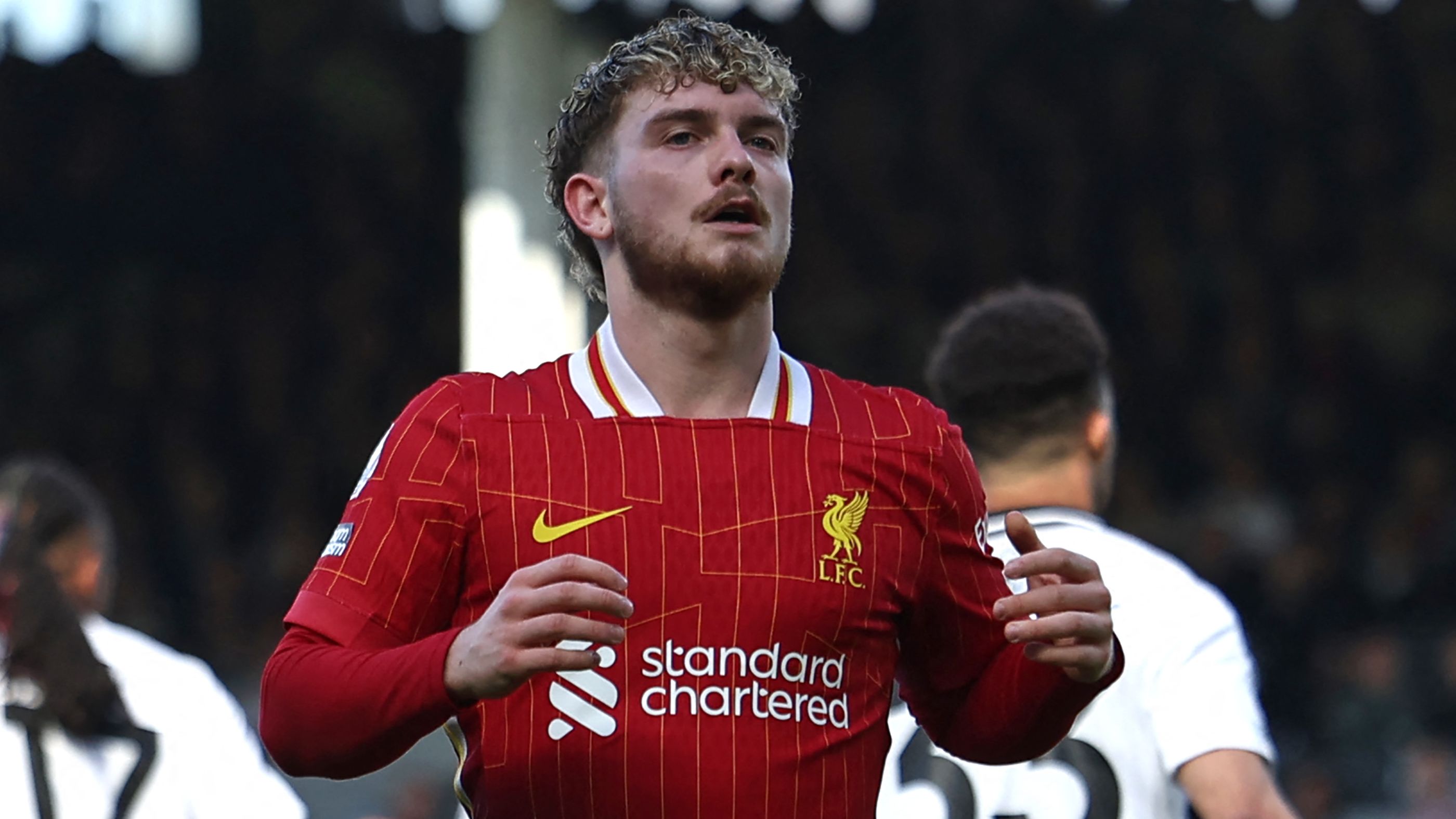 لايبزيغ يستهدف هارفي إليوت لاعب ليفربول لخلافة تشافي سيمونز في الدوري الألماني