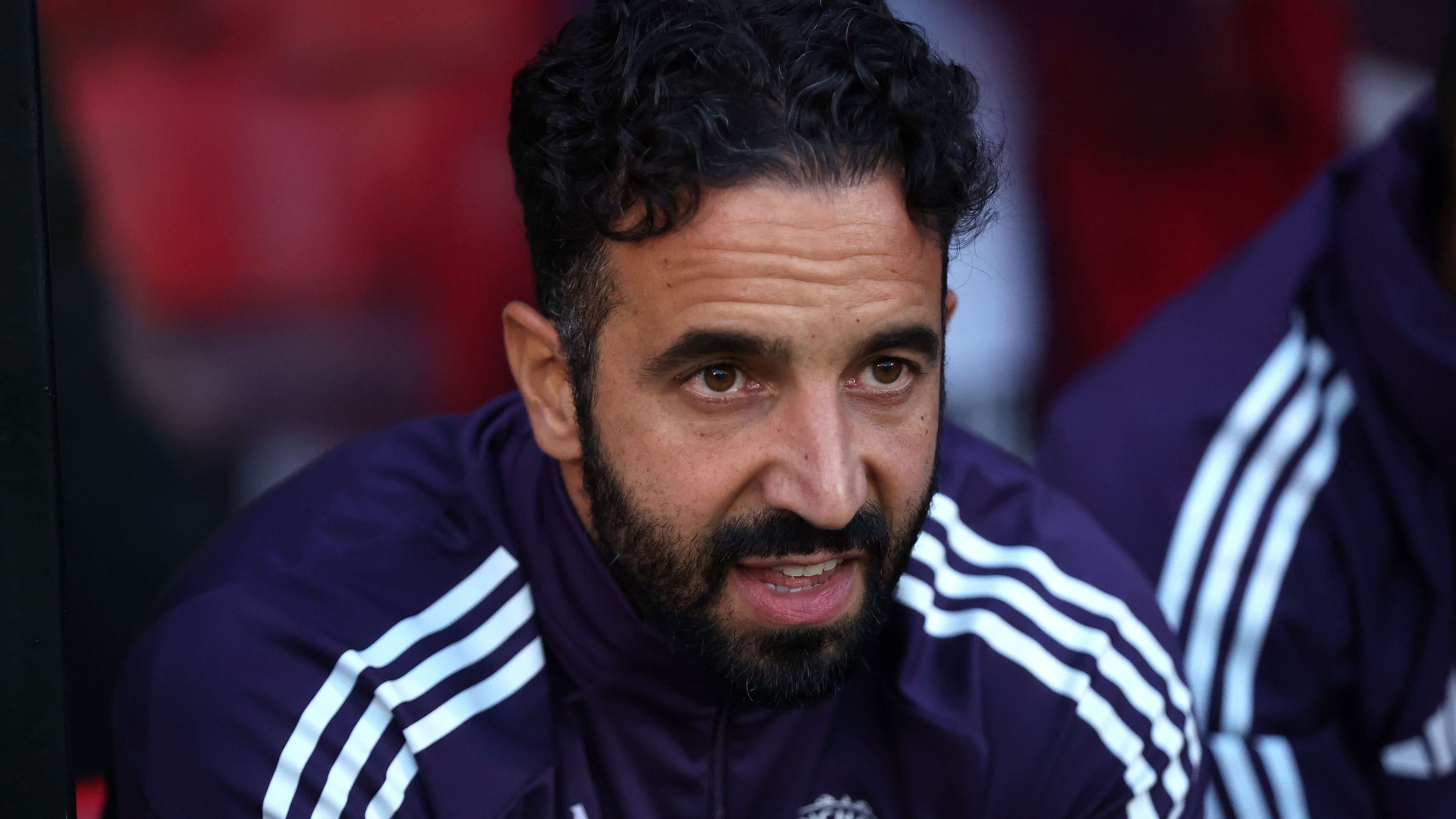 نجم الدوري الإنجليزي الممتاز السابق يتوقع أن يكون أوليفر جلاسنر مدربًا محتملًا لمانشستر يونايتد في حال إقالة روبن أموريم